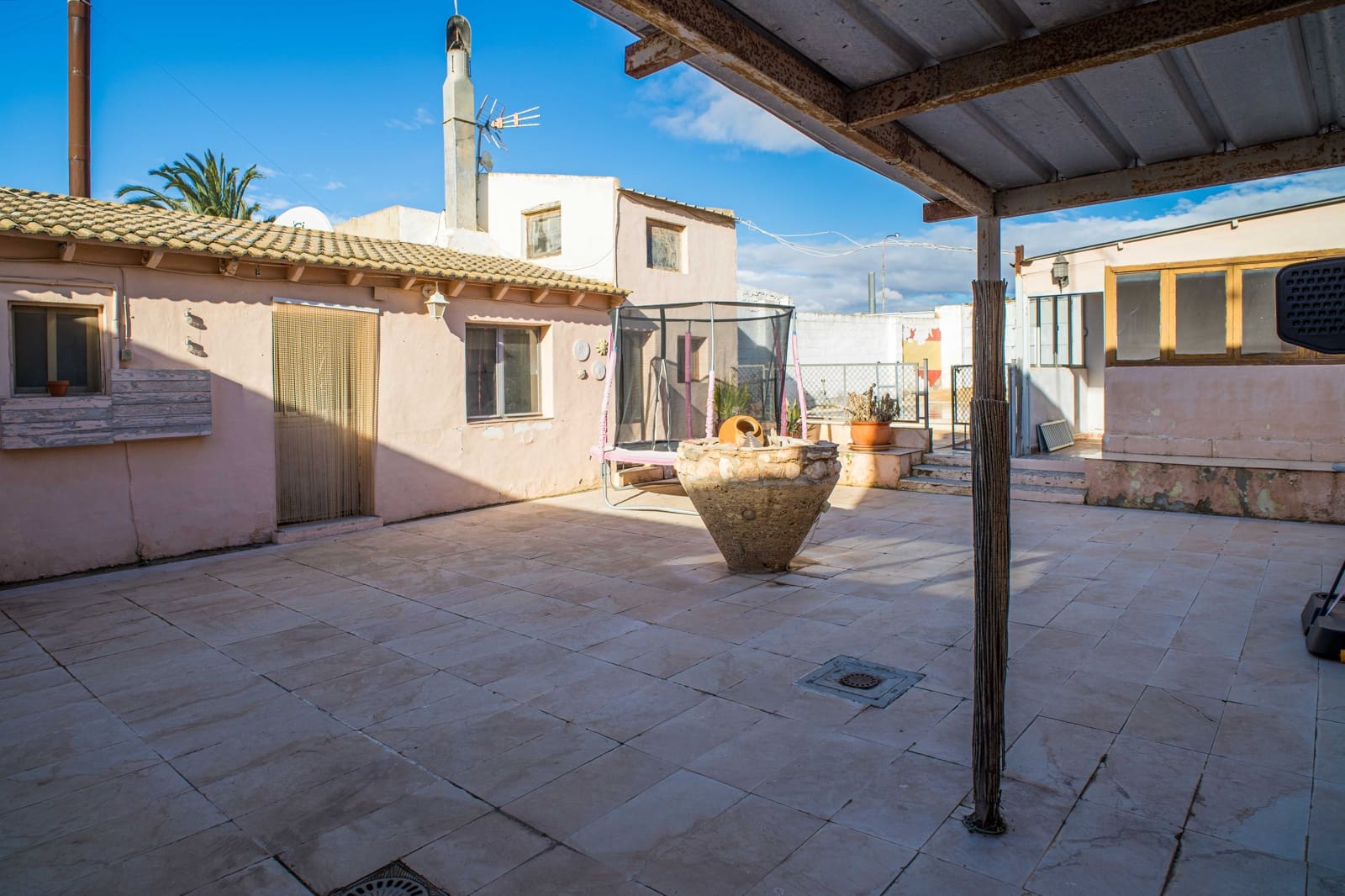 5 bedroom Finca/Country House for sale in Pinoso with pool garage - € 179,950 (Ref: 9538889)