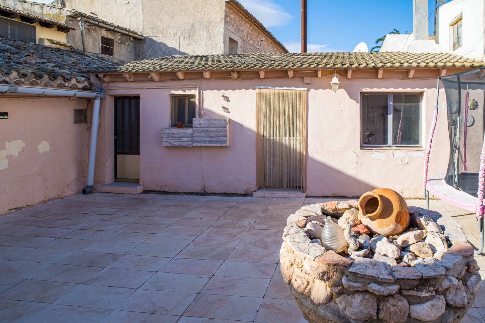 5 bedroom Finca/Country House for sale in Pinoso with pool garage - € 179,950 (Ref: 9538889)