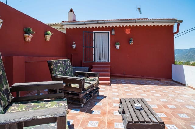 3 makuuhuone Paritalo myytävänä paikassa Monóvar / Monóver mukana uima-altaan 
autotalli - 330 000 € (Ref: 9627960)