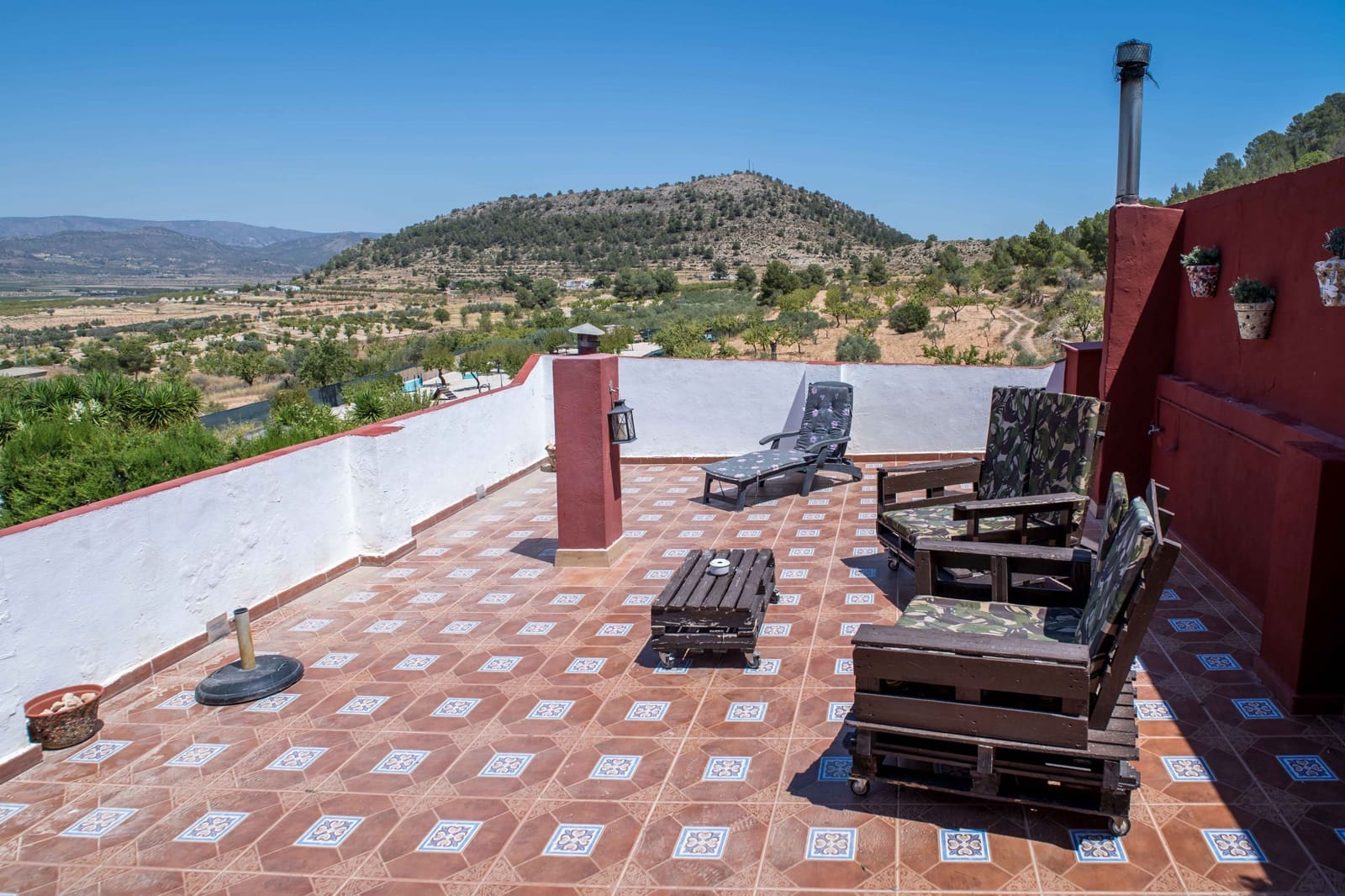 3 makuuhuone Paritalo myytävänä paikassa Monovar / Monover mukana uima-altaan 
autotalli - 330 000 € (Ref: 9627960)