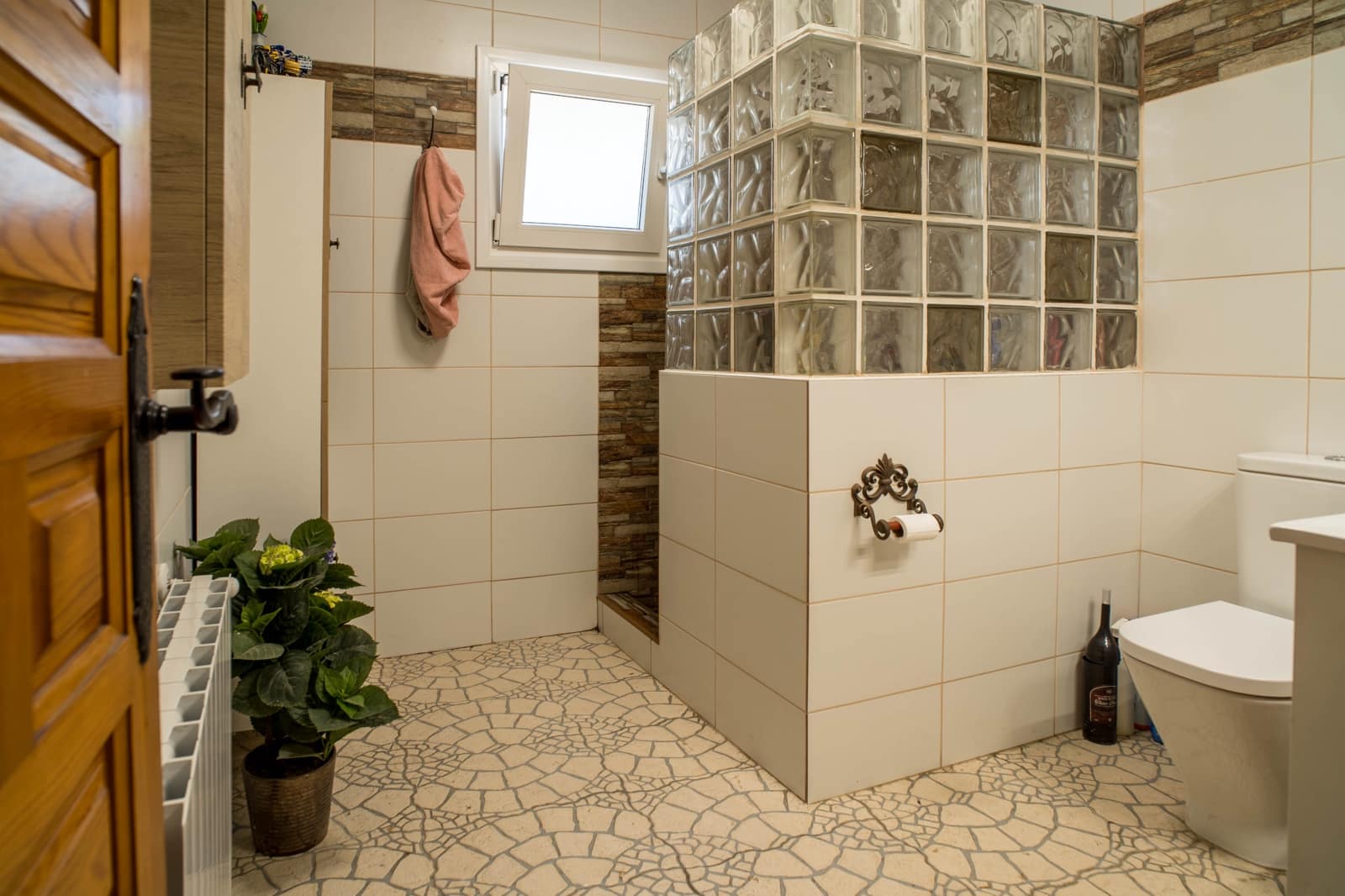 3 makuuhuone Paritalo myytävänä paikassa Monovar / Monover mukana uima-altaan 
autotalli - 330 000 € (Ref: 9627960)