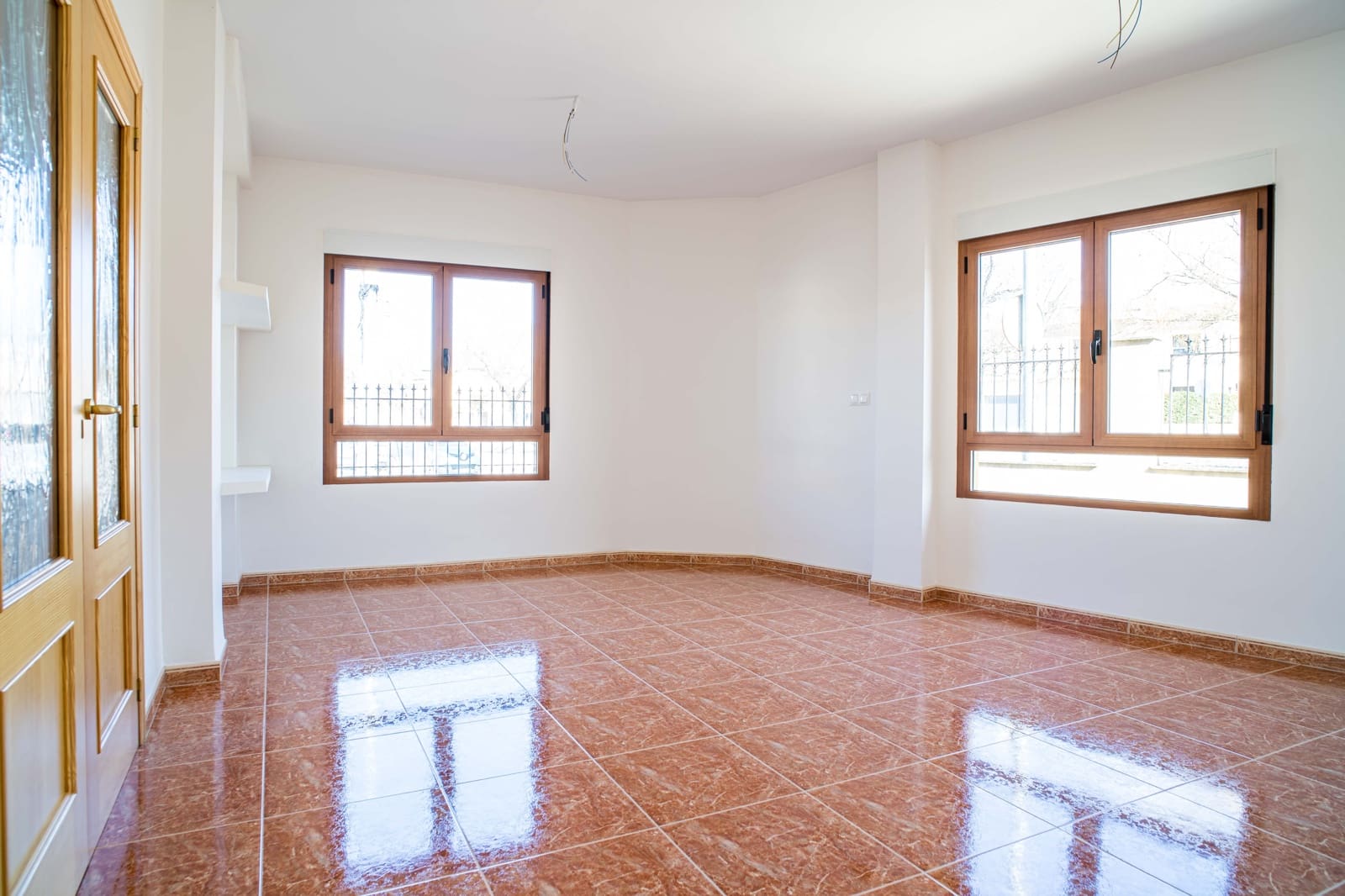 4 makuuhuone Omakotitalo myytävänä paikassa Pinoso mukana 
autotalli - 235 000 € (Ref: 9628027)