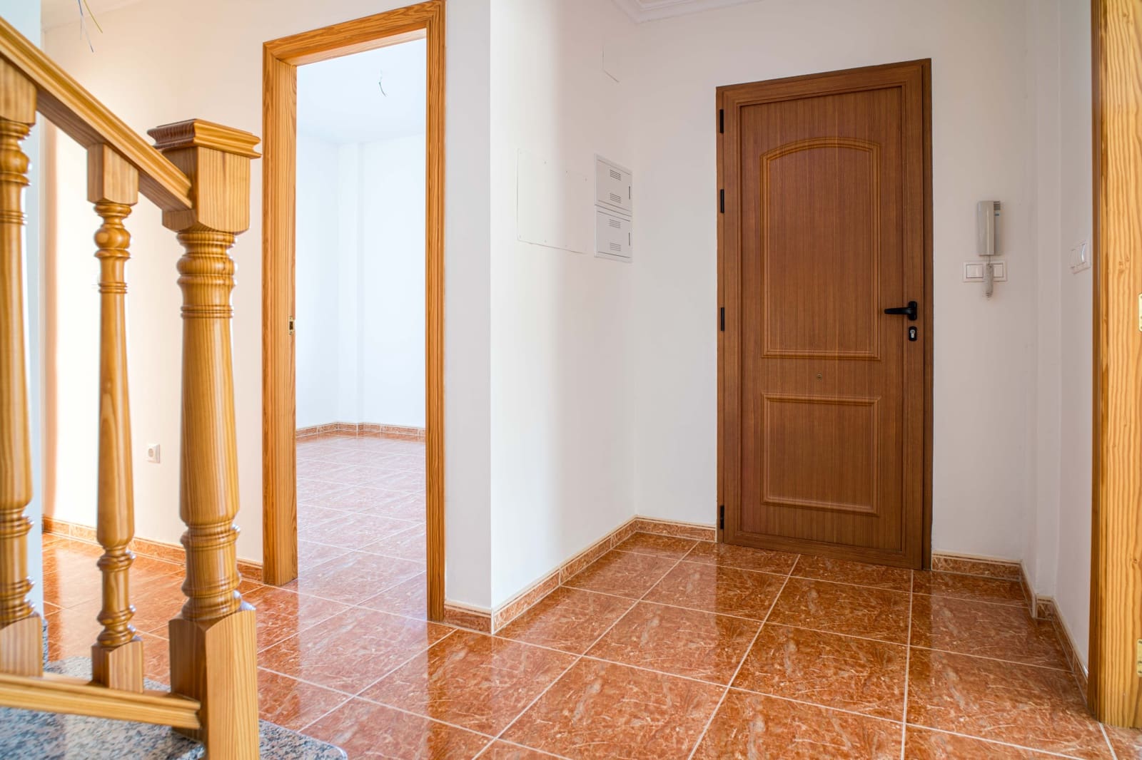 4 makuuhuone Omakotitalo myytävänä paikassa Pinoso mukana 
autotalli - 235 000 € (Ref: 9628027)