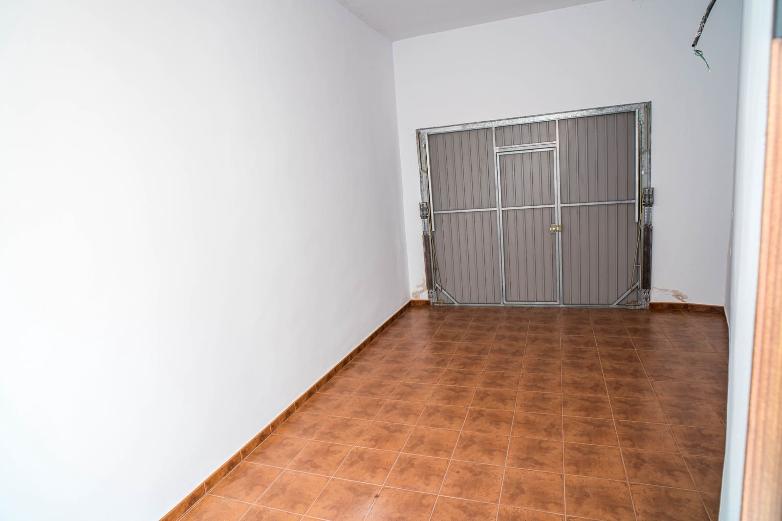 4 makuuhuone Omakotitalo myytävänä paikassa Pinoso mukana 
autotalli - 235 000 € (Ref: 9628027)