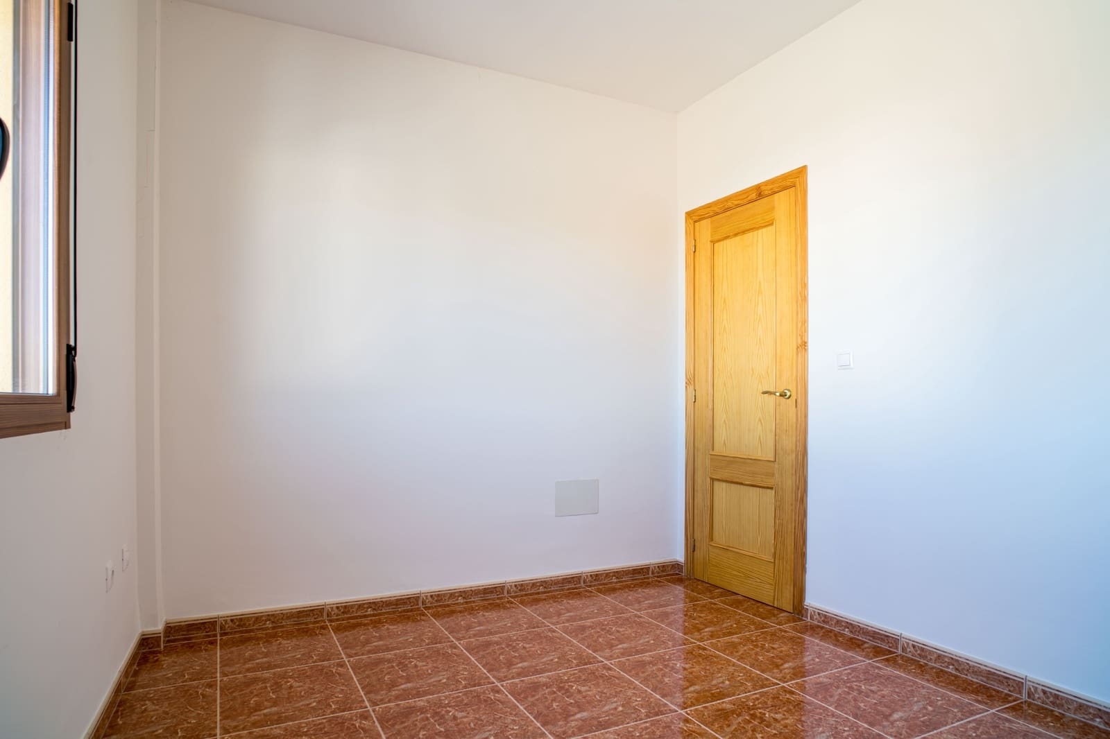 4 makuuhuone Omakotitalo myytävänä paikassa Pinoso mukana 
autotalli - 235 000 € (Ref: 9628027)