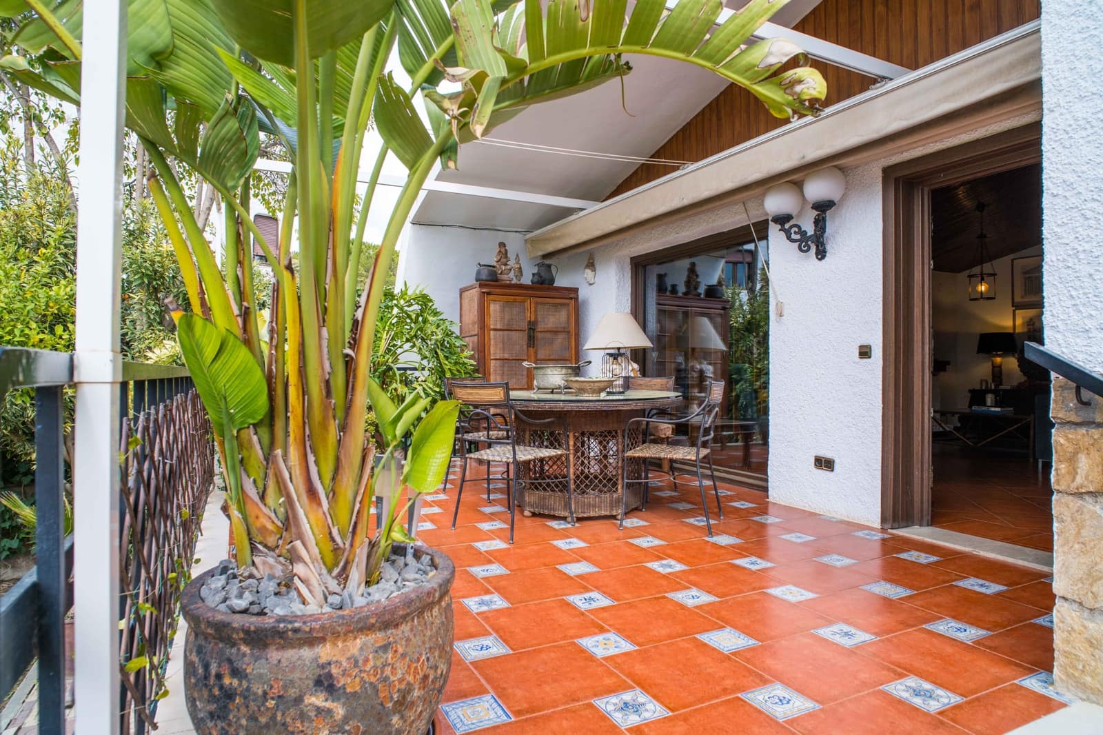 3 soveværelse Villa til salg i Elda med swimmingpool - € 490.000 (Ref: 9694027)