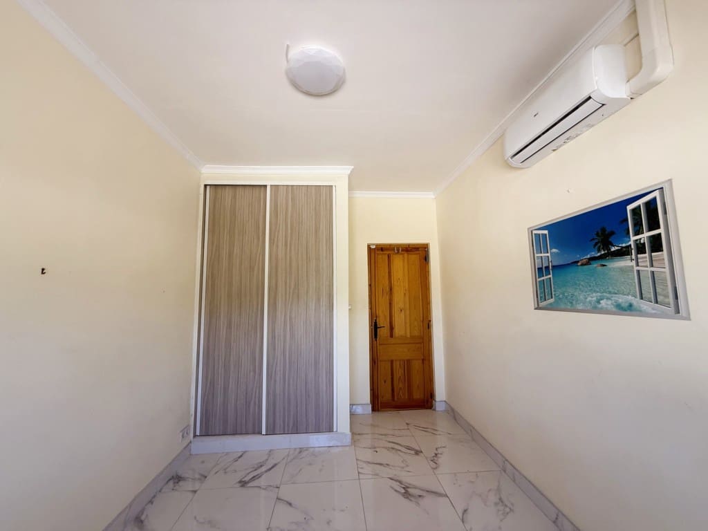 3 soverom Villa til salgs i Pinoso med svømmebasseng garasje - € 300 000 (Ref: 9762266)