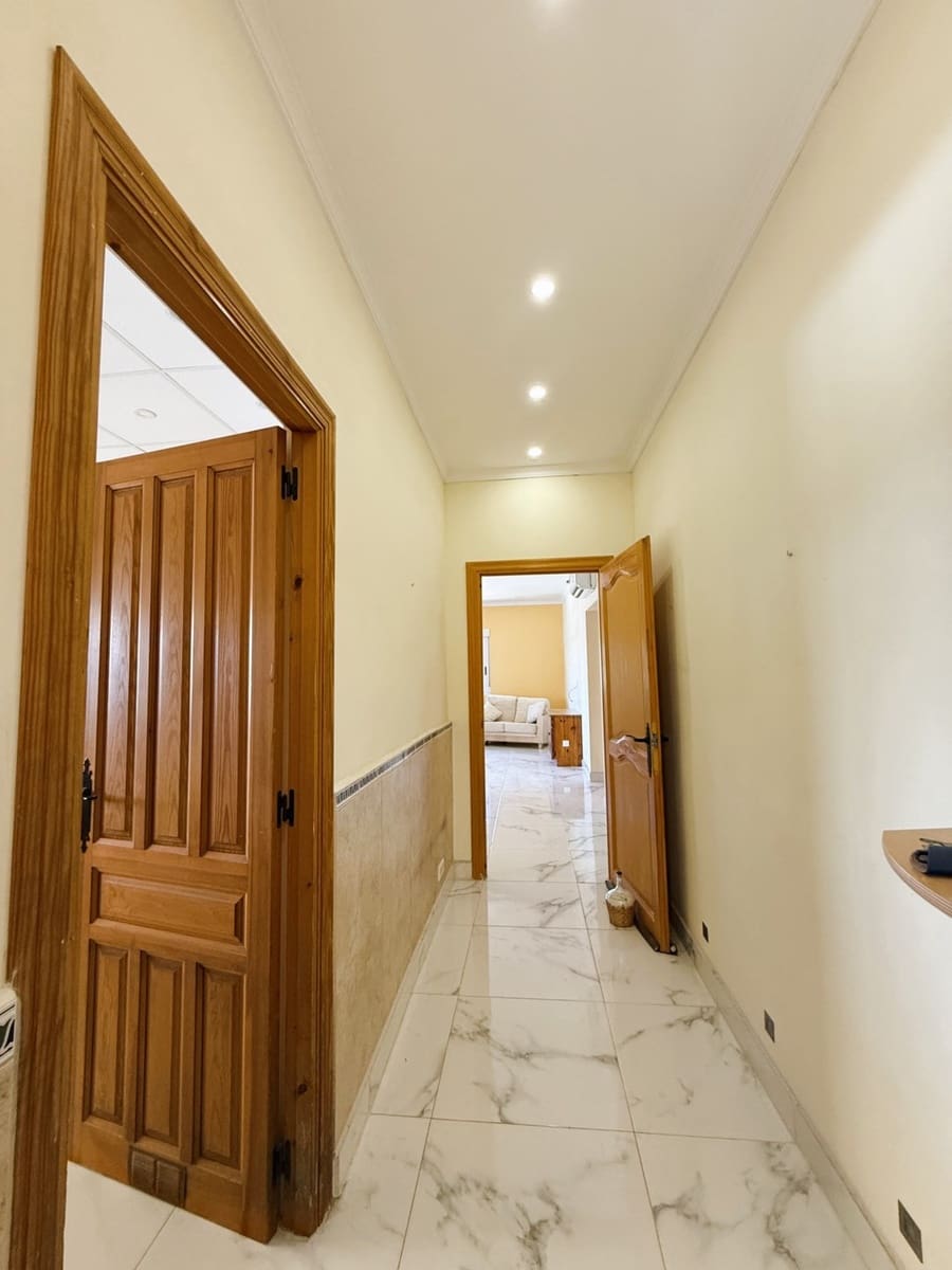 3 soverom Villa til salgs i Pinoso med svømmebasseng garasje - € 300 000 (Ref: 9762266)