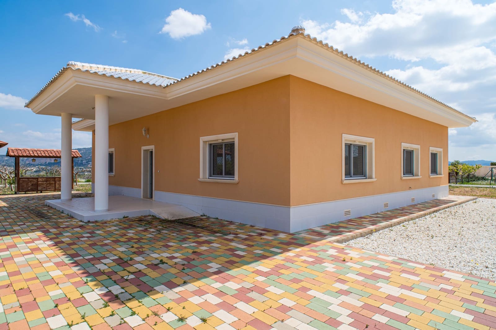 4 bedroom Villa for sale in Pinoso - € 630,000 (Ref: 9763896)