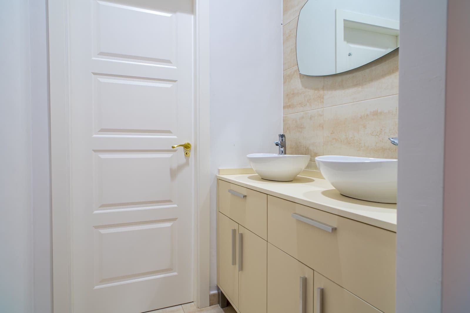 4 bedroom Villa for sale in Pinoso - € 630,000 (Ref: 9763896)