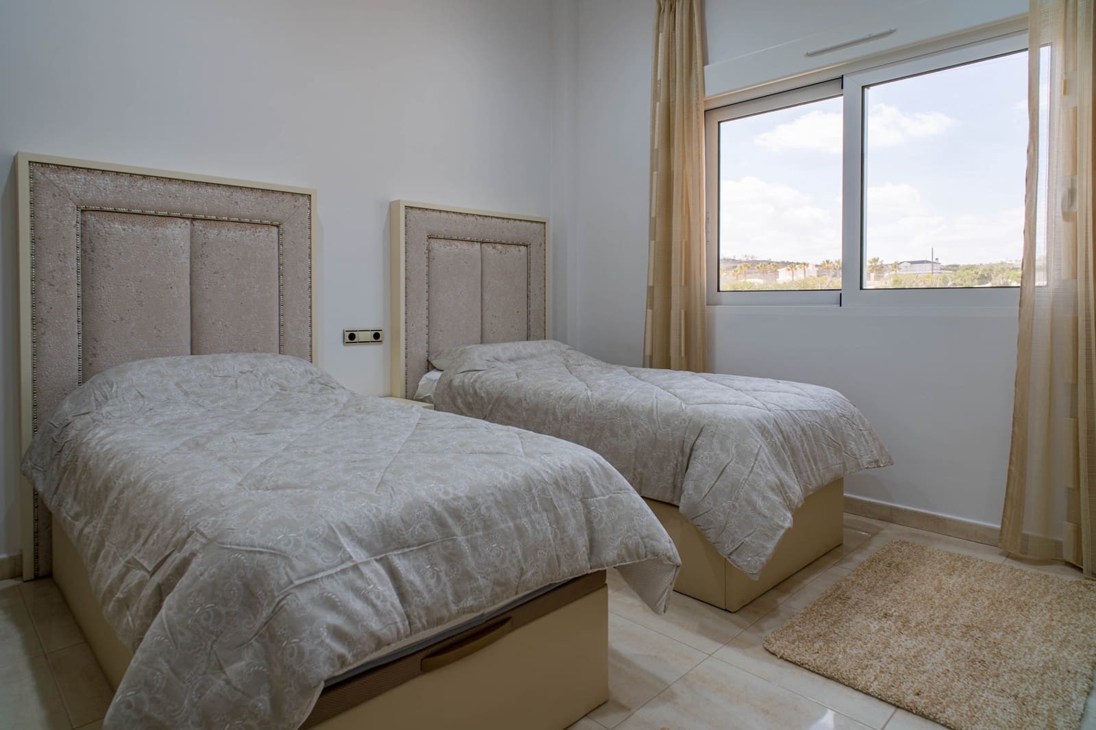 4 bedroom Villa for sale in Pinoso - € 630,000 (Ref: 9763896)