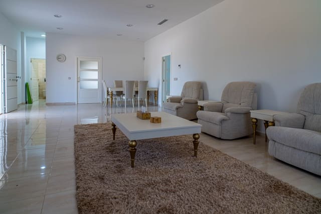 4 bedroom Villa for sale in Pinoso - € 630,000 (Ref: 9763896)