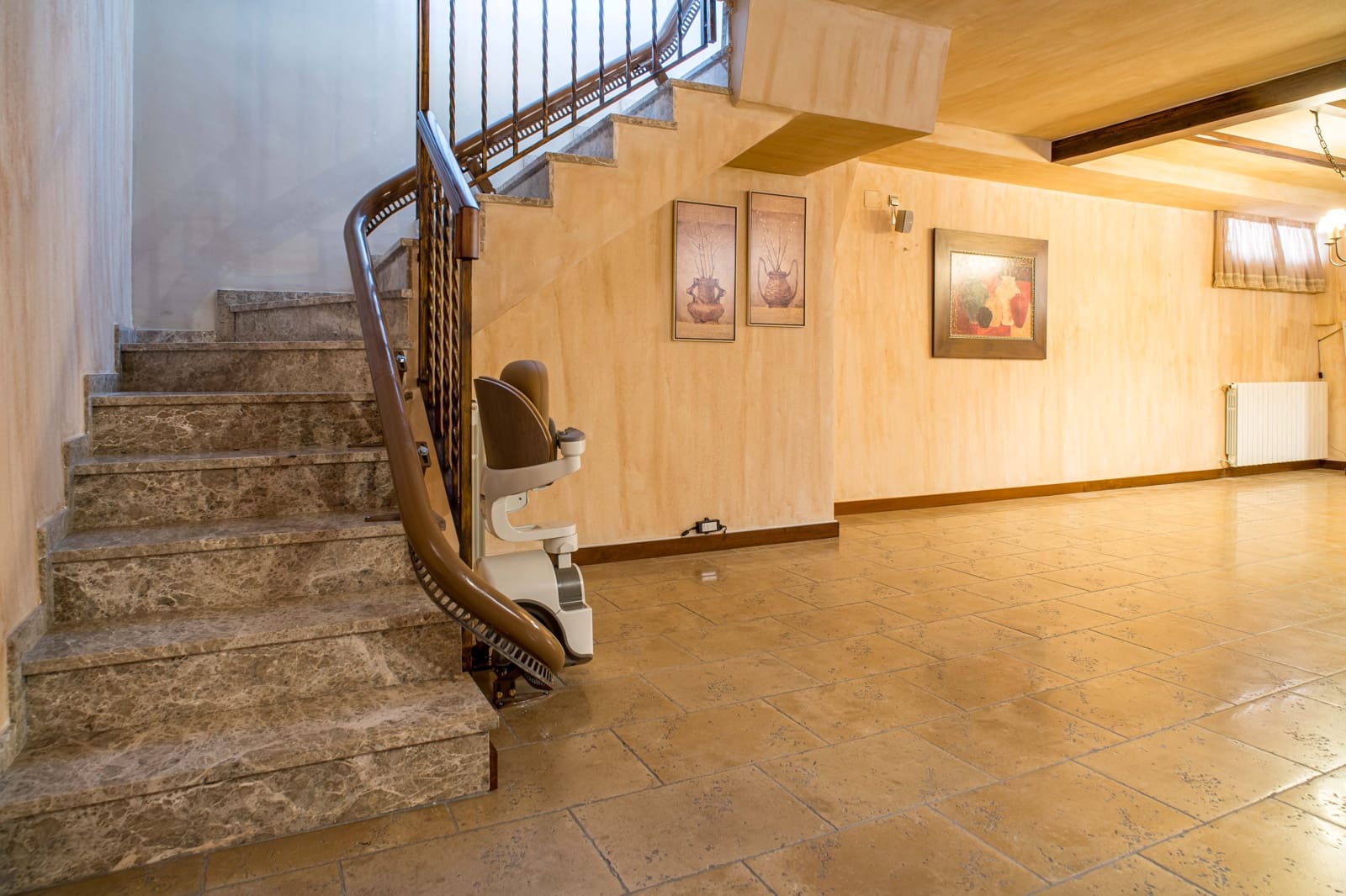 3 soveværelse Byhus til salg i Elda med swimmingpool - € 420.000 (Ref: 9769893)