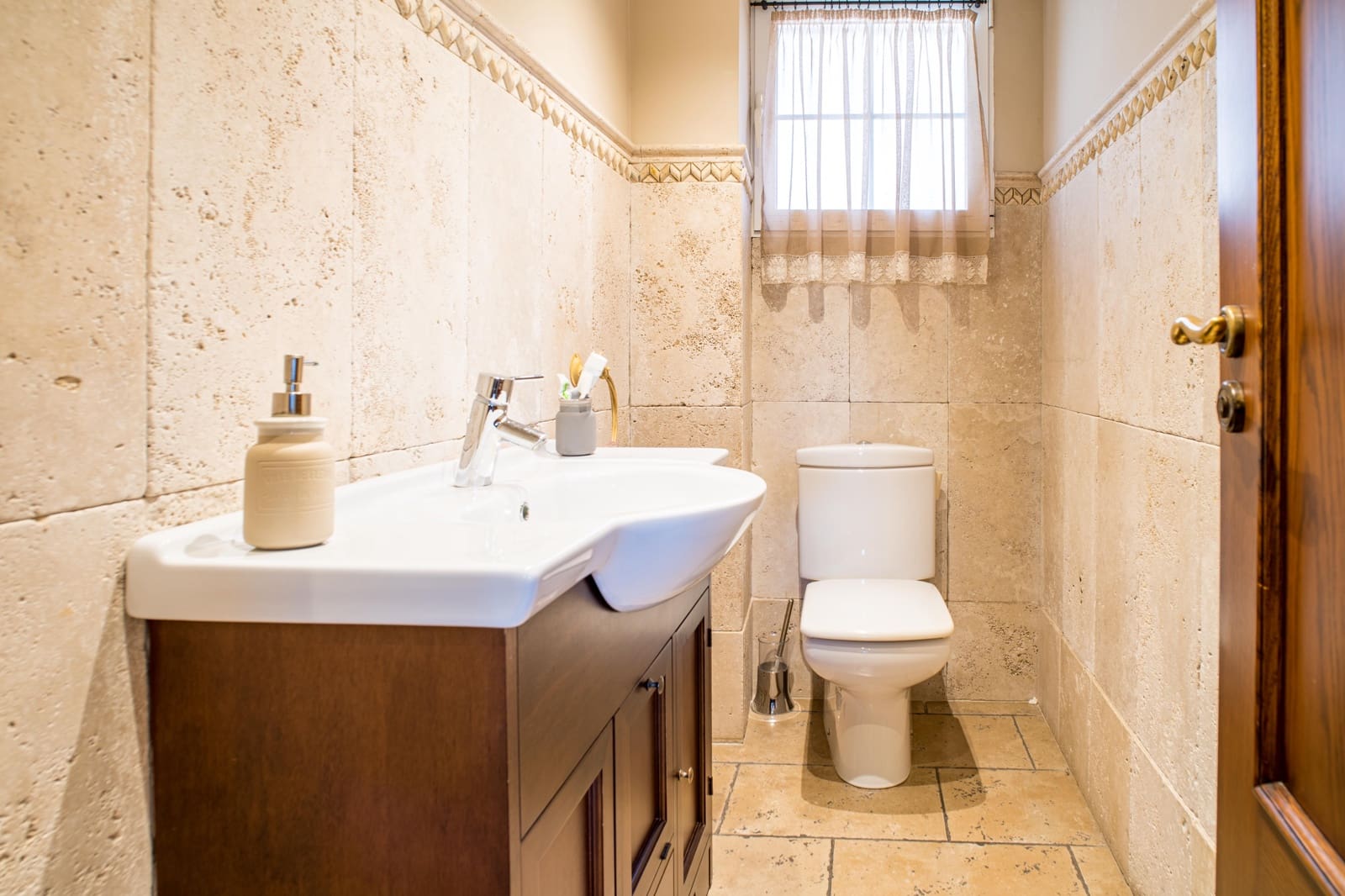 3 soveværelse Byhus til salg i Elda med swimmingpool - € 420.000 (Ref: 9769893)