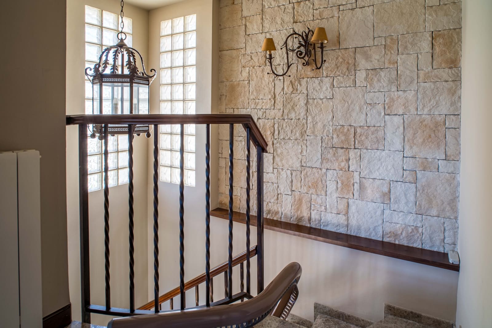 3 soveværelse Byhus til salg i Elda med swimmingpool - € 420.000 (Ref: 9769893)