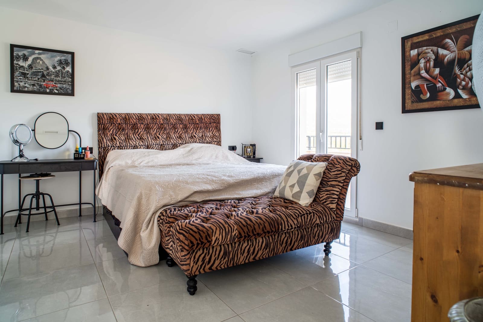 3 soveværelse Villa til salg i Pinoso med swimmingpool - € 495.000 (Ref: 9770848)