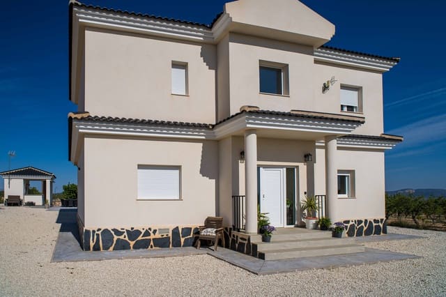 3 soveværelse Villa til salg i Pinoso med swimmingpool - € 495.000 (Ref: 9770848)