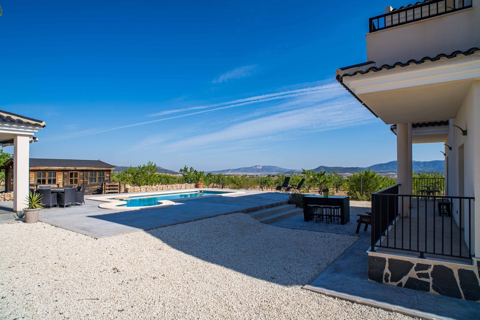 3 soveværelse Villa til salg i Pinoso med swimmingpool - € 495.000 (Ref: 9770848)