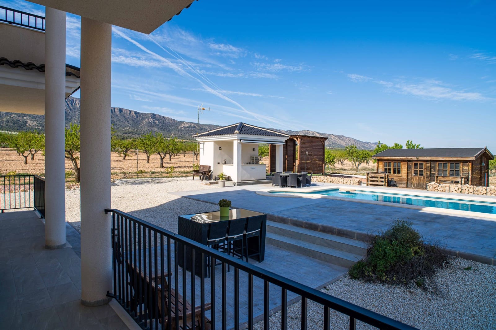 3 soveværelse Villa til salg i Pinoso med swimmingpool - € 495.000 (Ref: 9770848)