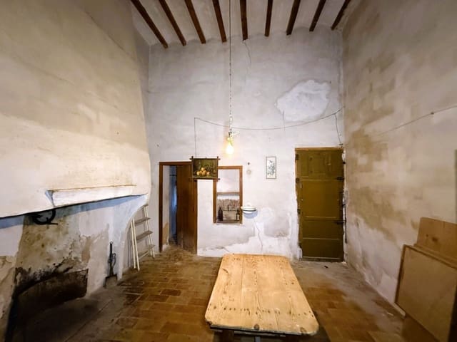 6 bedroom Townhouse for sale in L'Algueña / Alguenya - € 95,000 (Ref: 9899867)