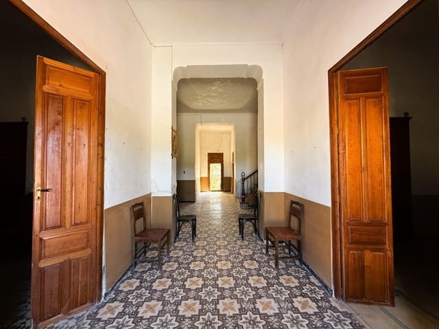 6 bedroom Townhouse for sale in L'Algueña / Alguenya - € 95,000 (Ref: 9899867)