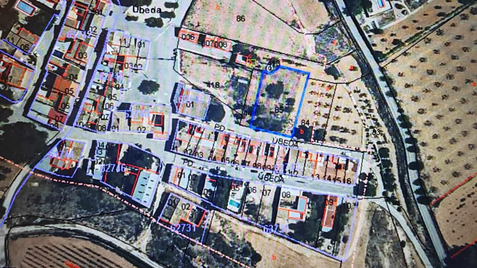 Building Plot for sale in Ubeda - € 35,000 (Ref: 9899967)