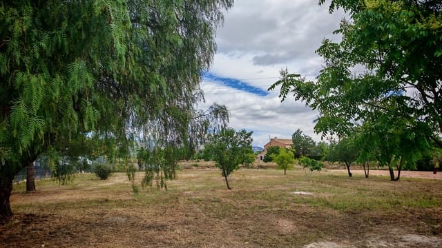 Tomt till salu i Ubeda, Pinoso - 35 000 € (Ref: 9899967)