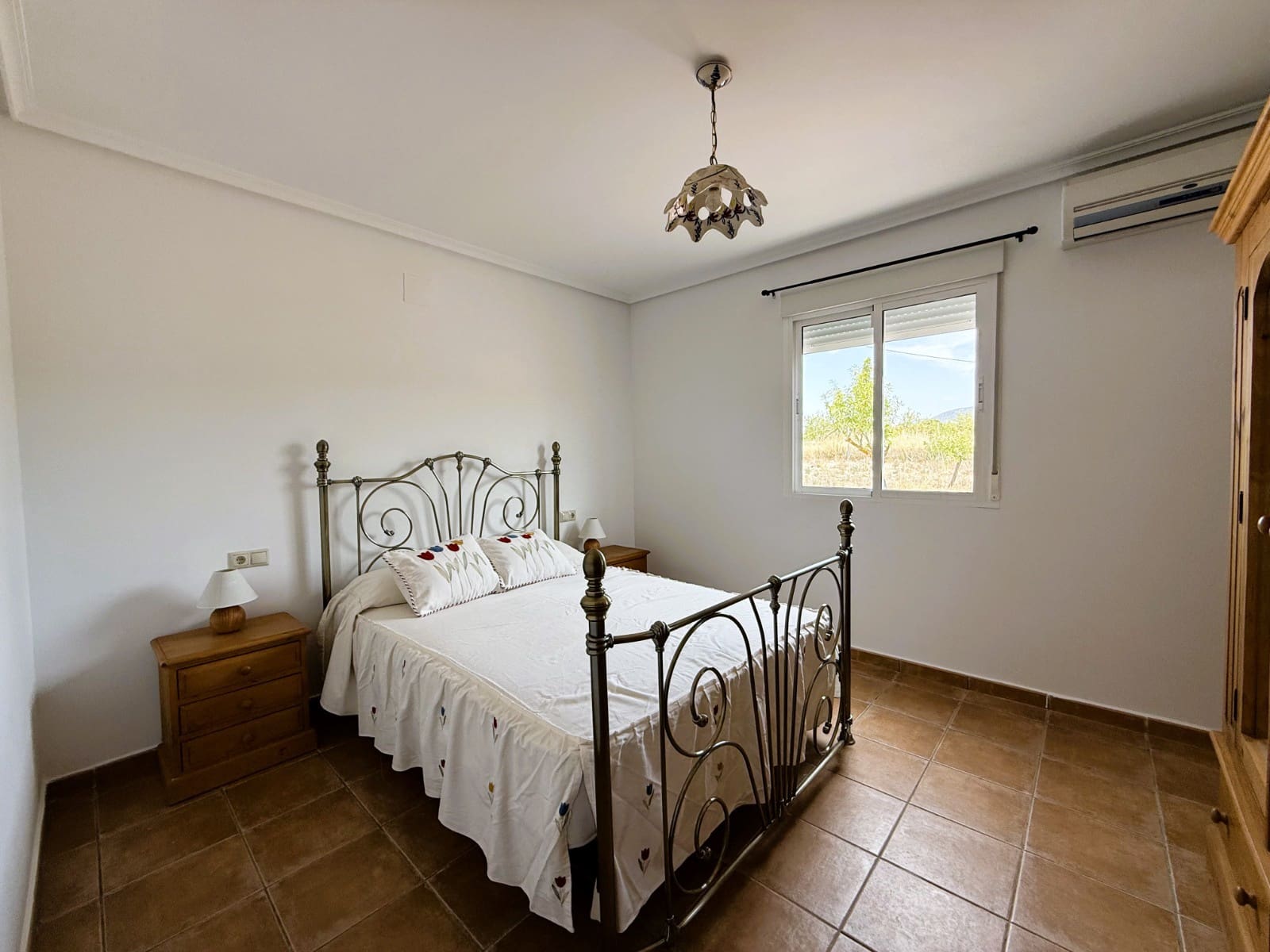 Chalet de 3 habitaciones en Monóvar / Monóver en venta con piscina - 299.000 € (Ref: 9979107)