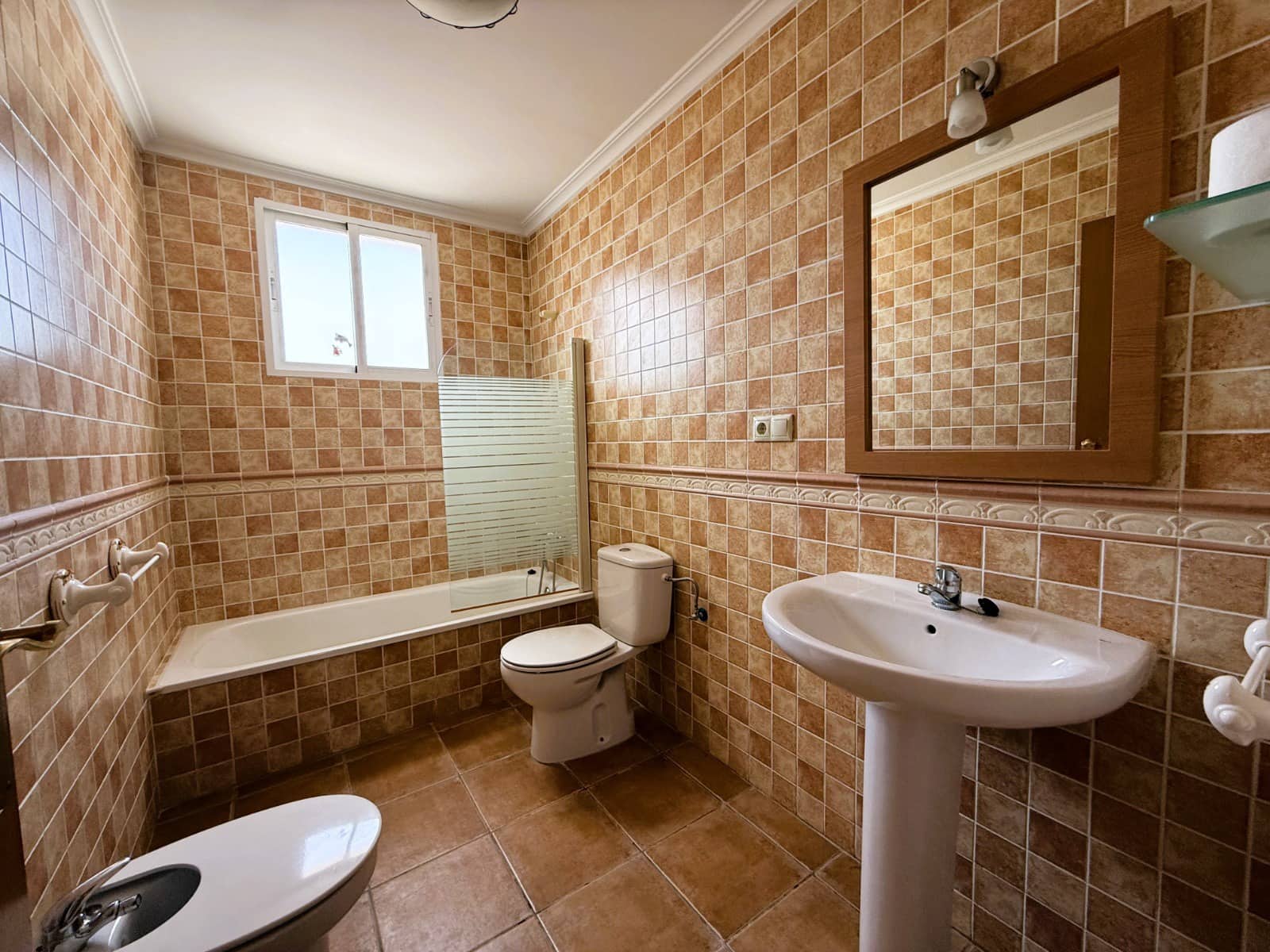 Chalet de 3 habitaciones en Monóvar / Monóver en venta con piscina - 299.000 € (Ref: 9979107)