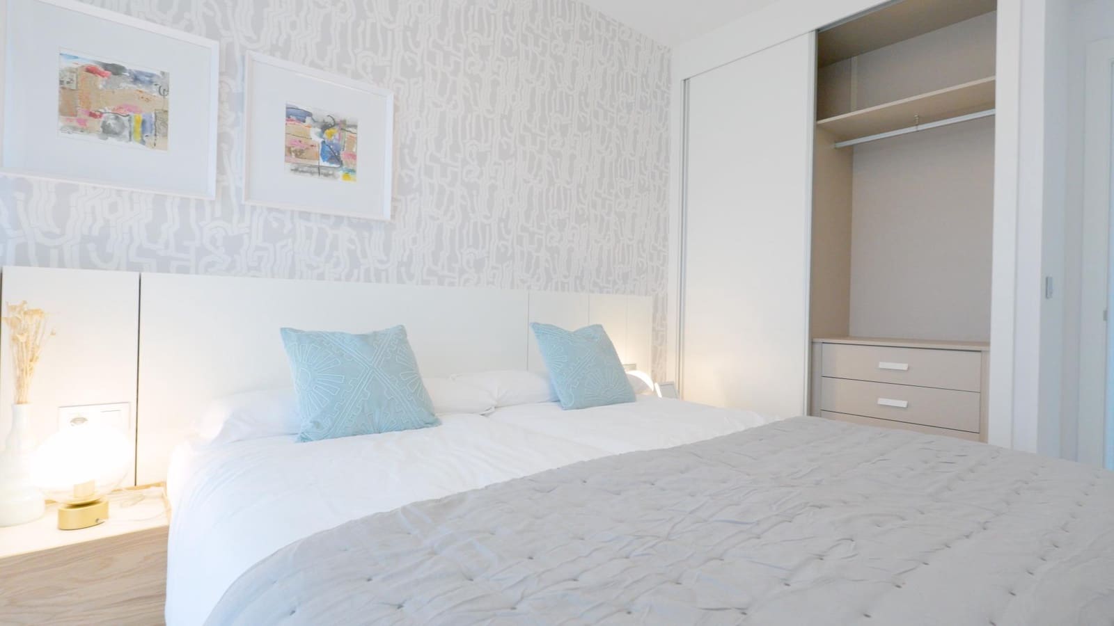 2 soverom Leilighet til salgs i Benidorm med svømmebasseng - € 414 000 (Ref: 8810221)