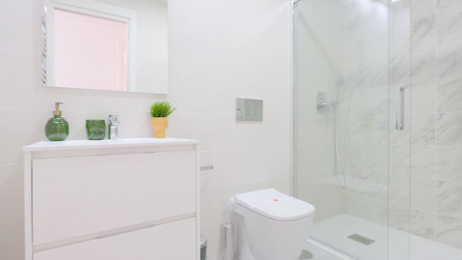 2 soverom Leilighet til salgs i Benidorm med svømmebasseng - € 414 000 (Ref: 8810221)