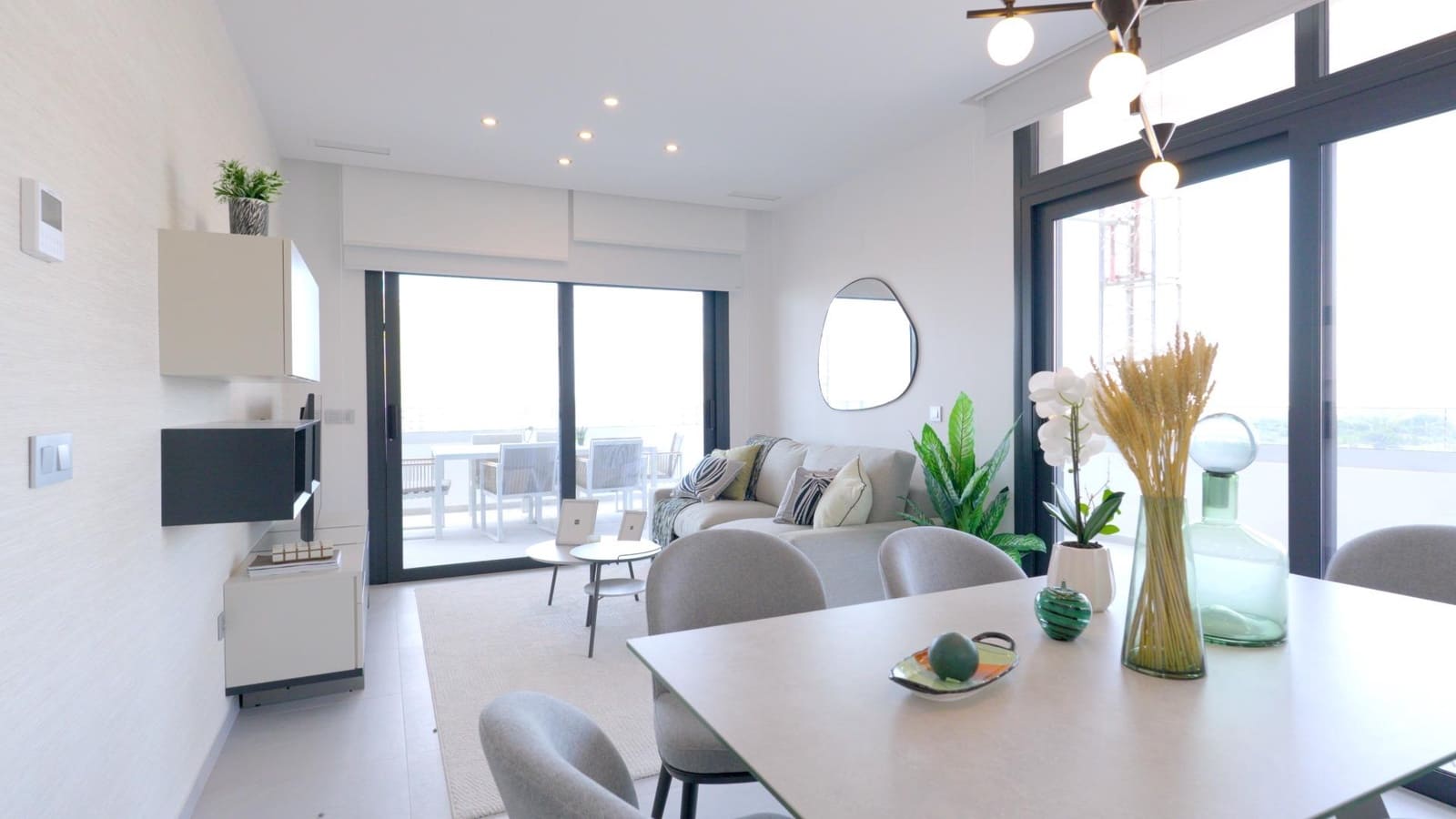 2 soverom Leilighet til salgs i Benidorm med svømmebasseng - € 414 000 (Ref: 8810221)