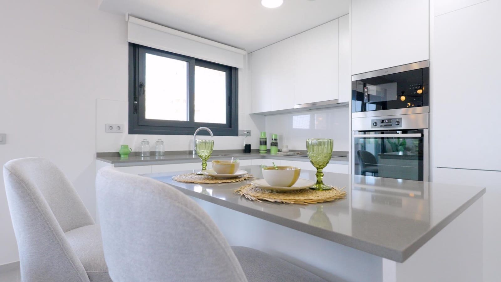 2 soverom Leilighet til salgs i Benidorm med svømmebasseng - € 414 000 (Ref: 8810221)