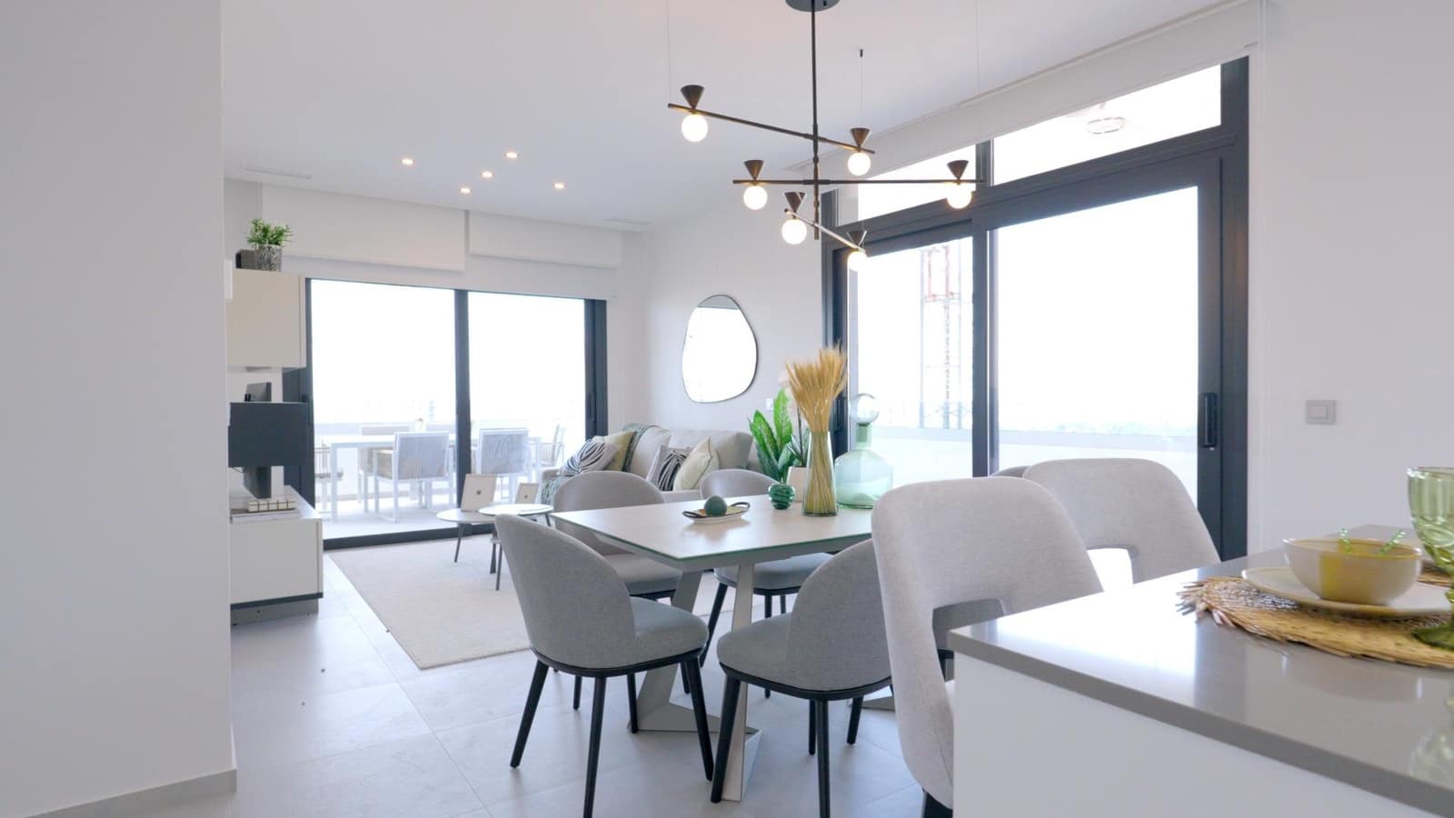 2 soverom Leilighet til salgs i Benidorm med svømmebasseng - € 414 000 (Ref: 8810221)