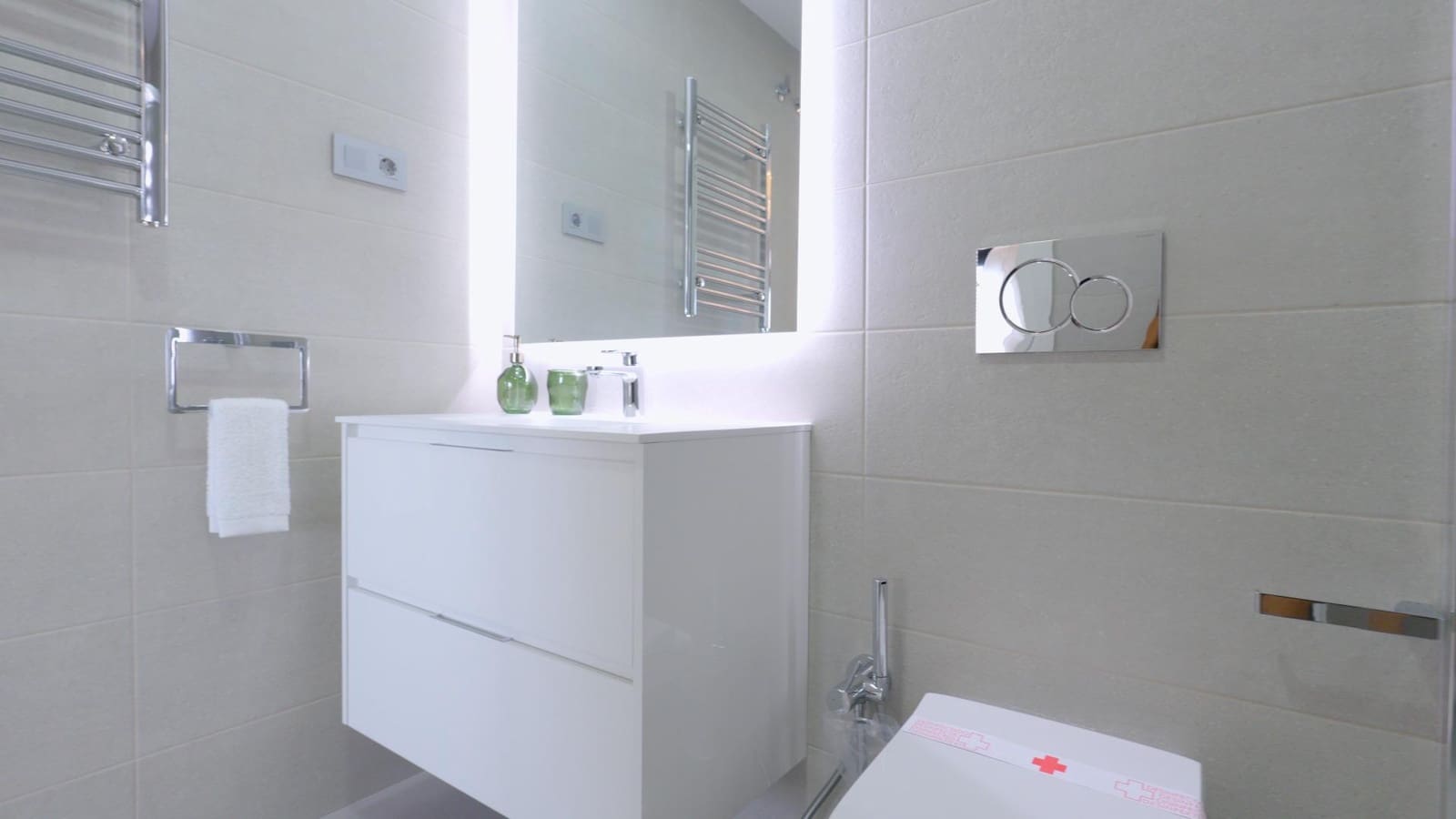 2 soverom Leilighet til salgs i Benidorm med svømmebasseng - € 414 000 (Ref: 8810221)