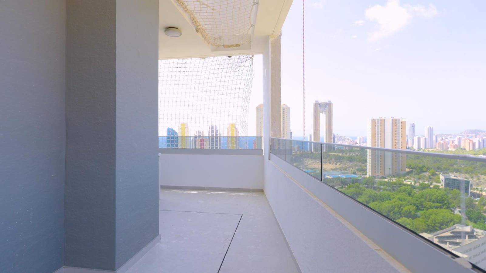 2 soverom Leilighet til salgs i Benidorm med svømmebasseng - € 414 000 (Ref: 8810221)