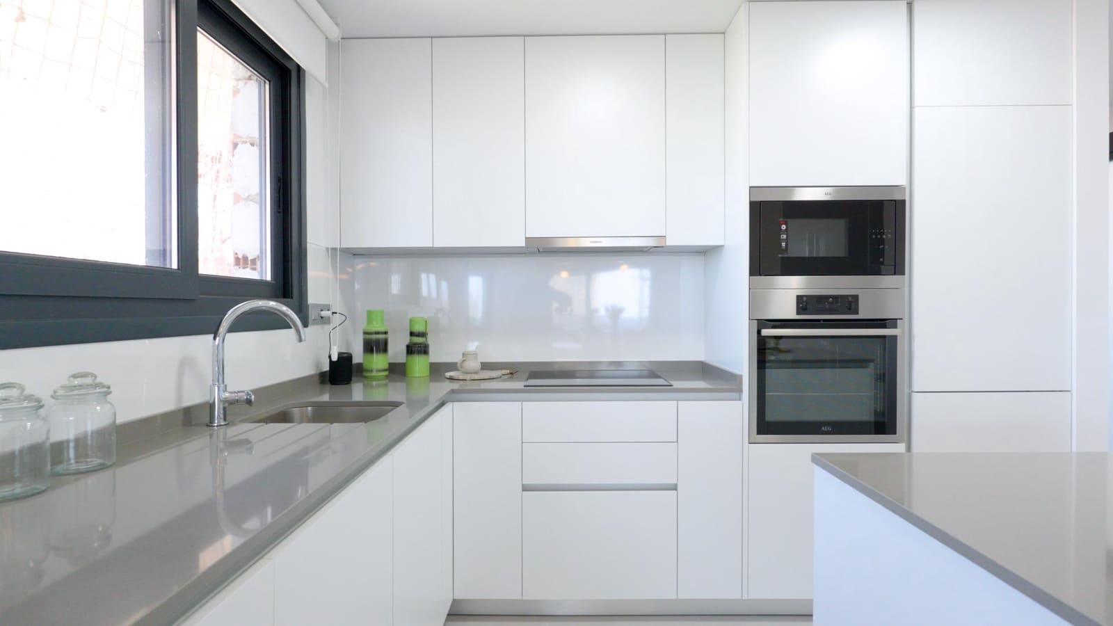 2 soverom Leilighet til salgs i Benidorm med svømmebasseng - € 414 000 (Ref: 8810221)