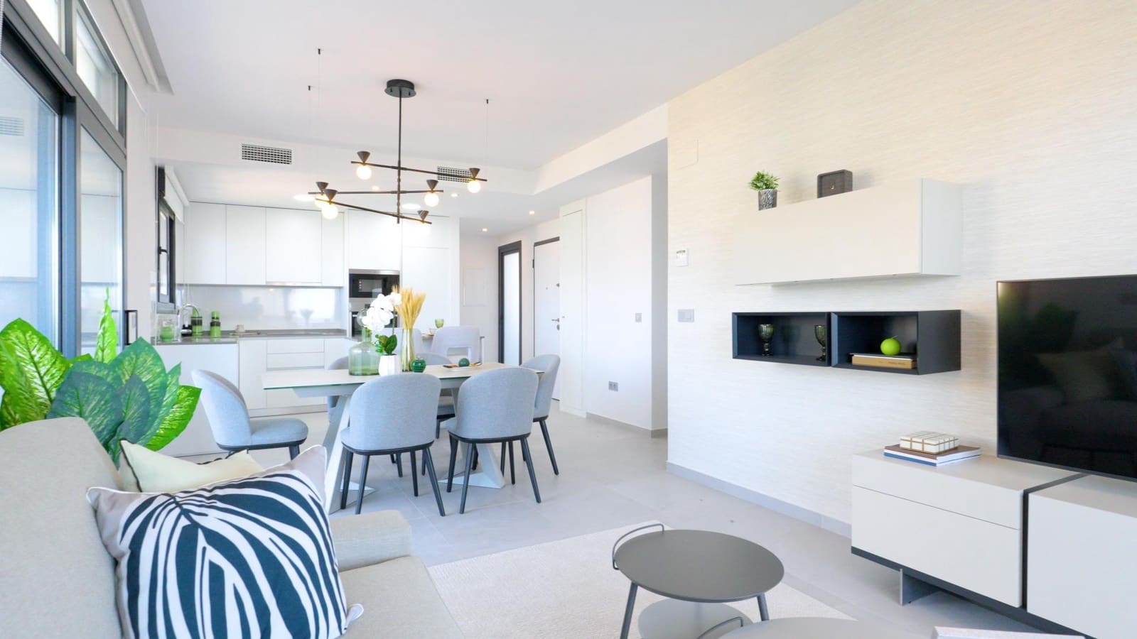 2 soverom Leilighet til salgs i Benidorm med svømmebasseng - € 414 000 (Ref: 8810221)