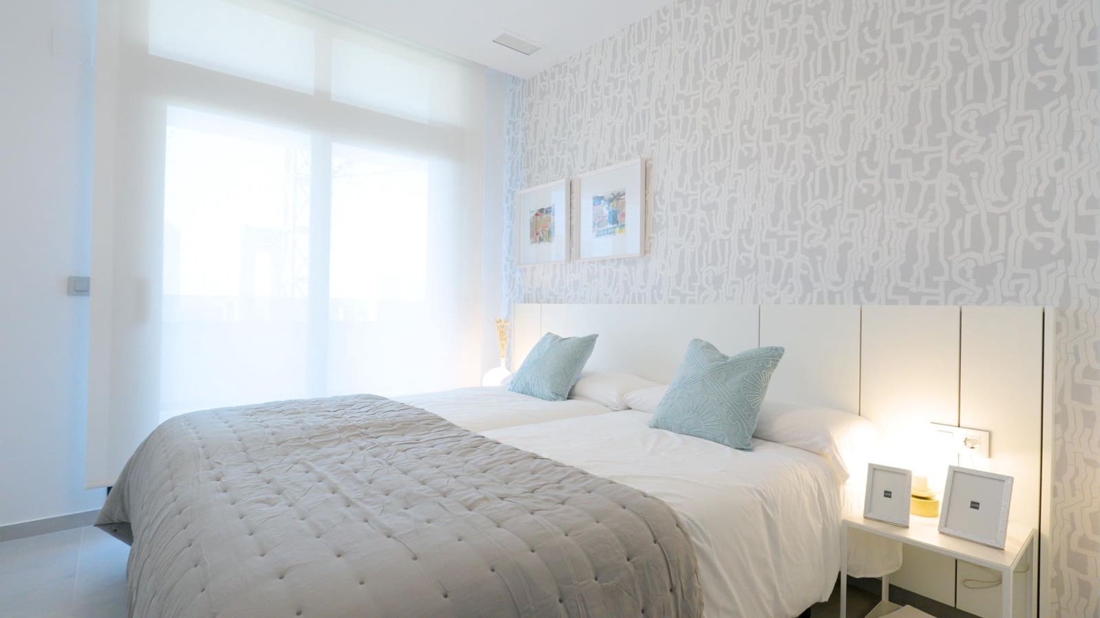 2 soverom Leilighet til salgs i Benidorm med svømmebasseng - € 414 000 (Ref: 8810221)