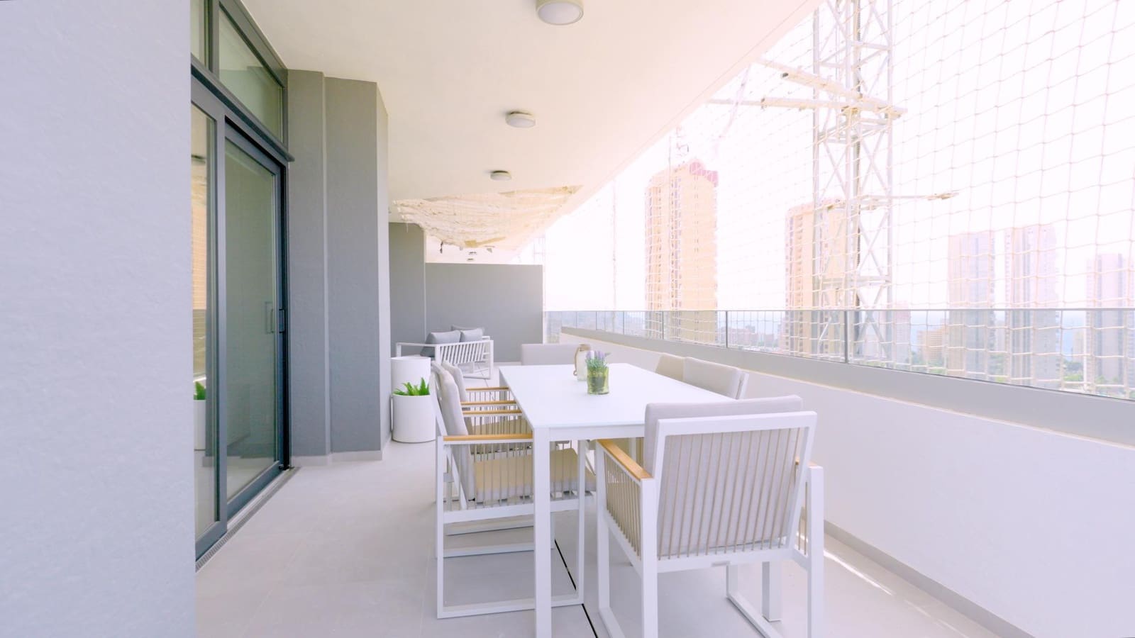 2 soverom Leilighet til salgs i Benidorm med svømmebasseng - € 414 000 (Ref: 8810221)