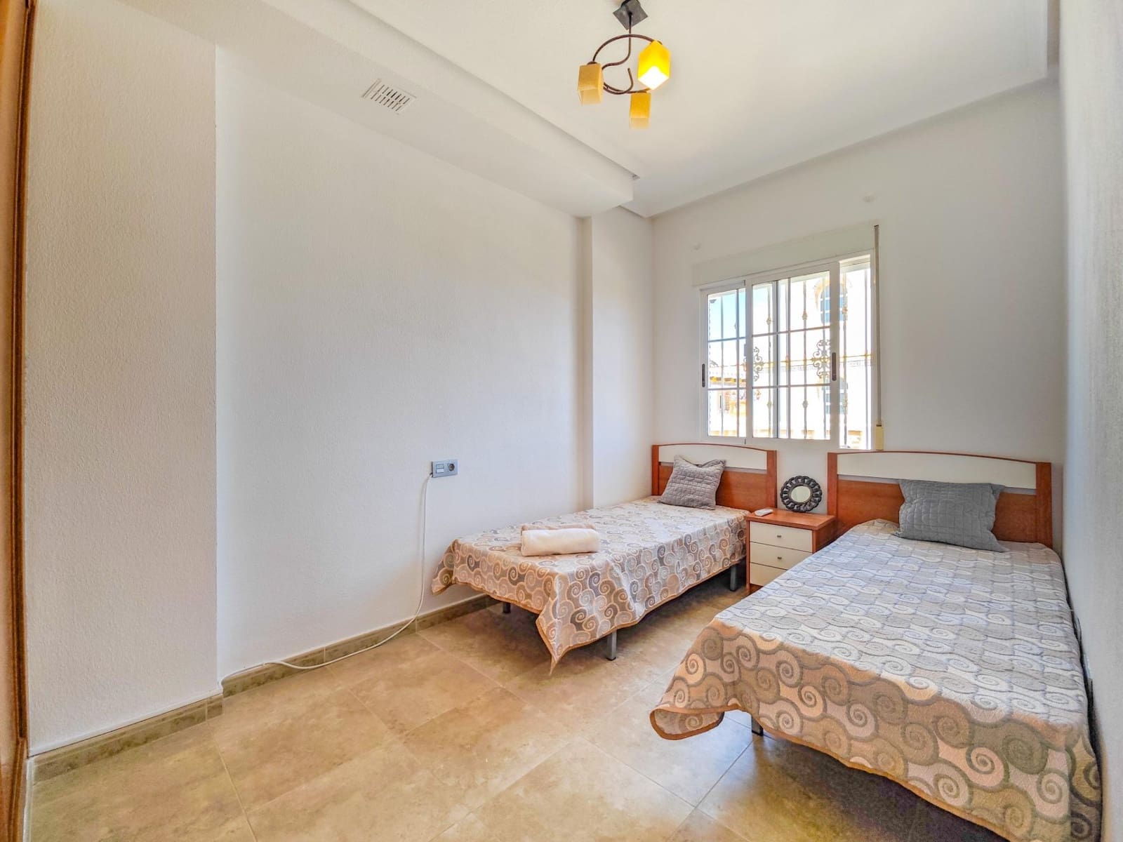 3 Zimmer Villa zu verkaufen in La Mata mit Garage - 450.000 € (Ref: 8900405)