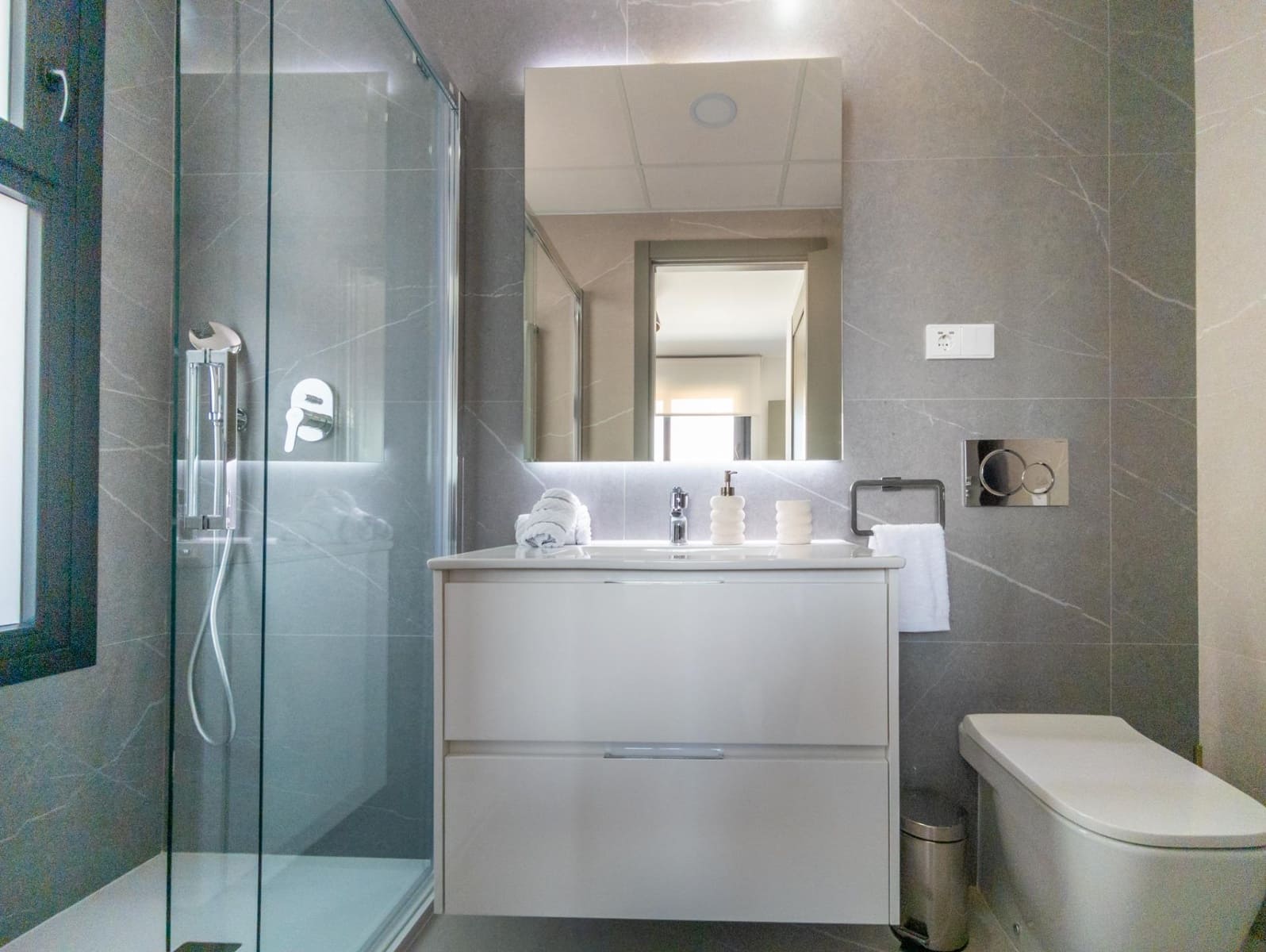 Chalet de 3 habitaciones en Aguas Nuevas en venta con piscina - 630.000 € (Ref: 8944147)