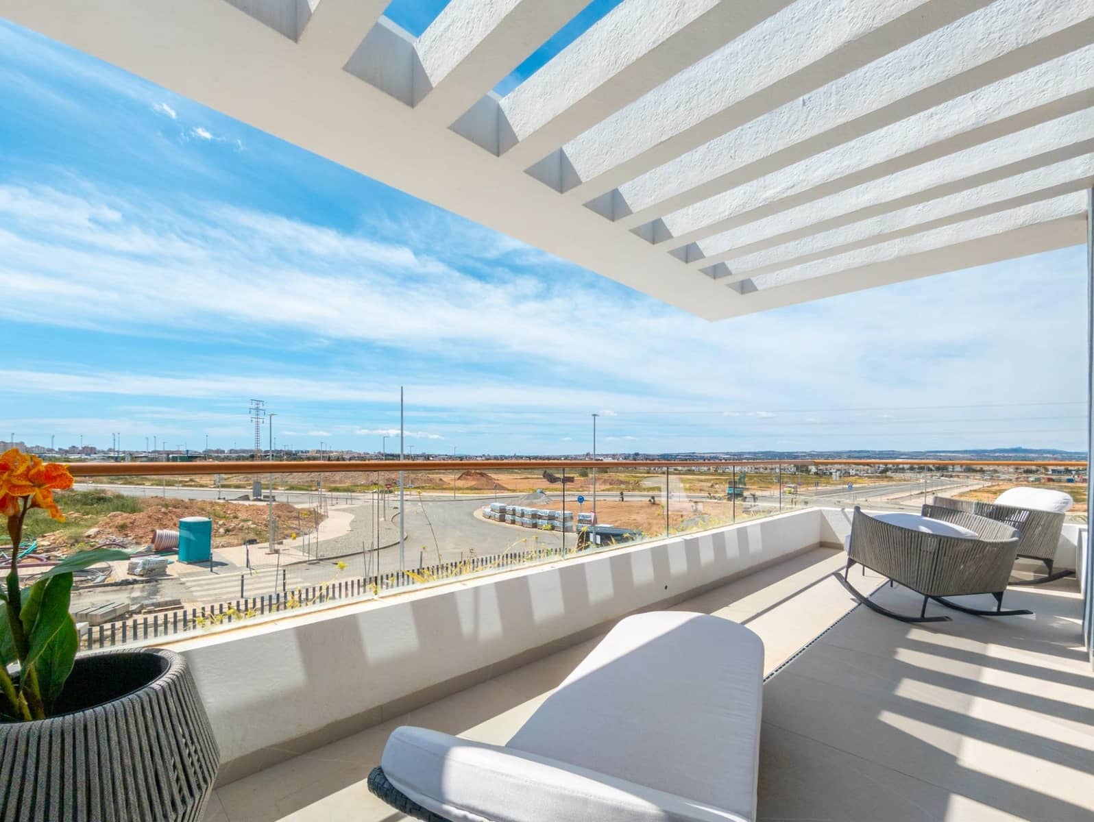 Chalet de 3 habitaciones en Aguas Nuevas en venta con piscina - 630.000 € (Ref: 8944147)