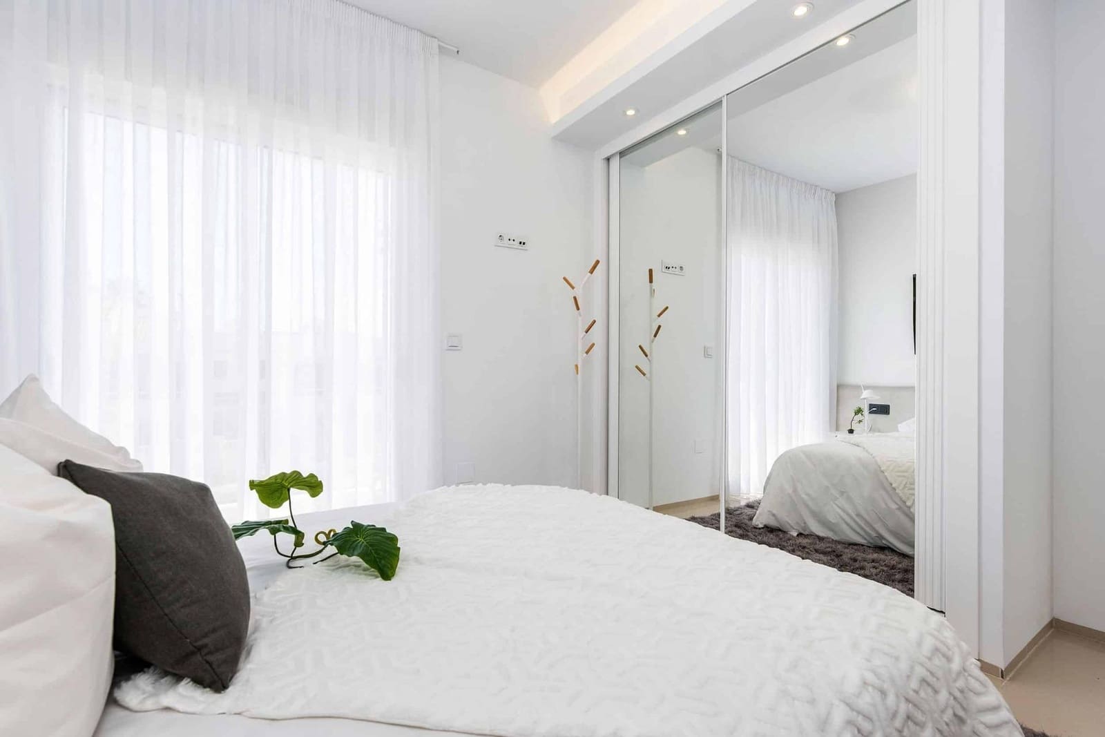 3 bedroom Villa for sale in Ciudad Quesada with pool garage - € 518,800 (Ref: 8981490)