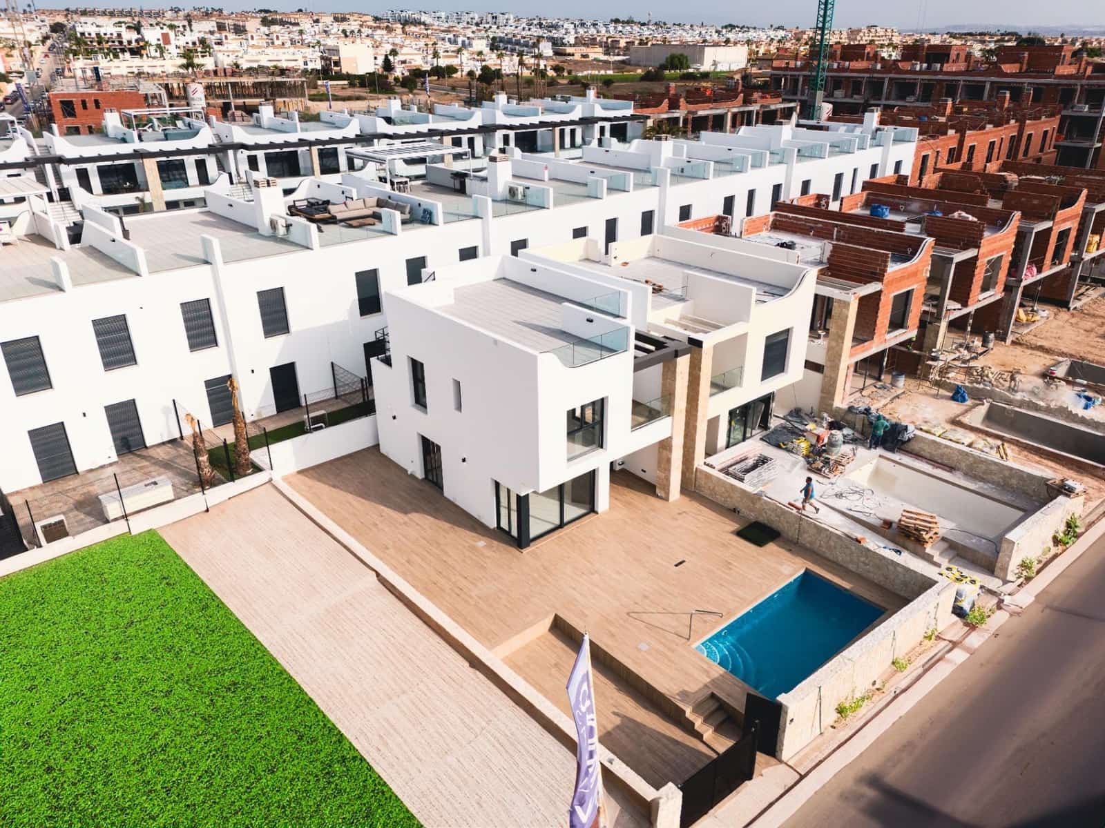 5 bedroom Villa for sale in Orihuela Costa with pool - € 725,000 (Ref: 8992134)