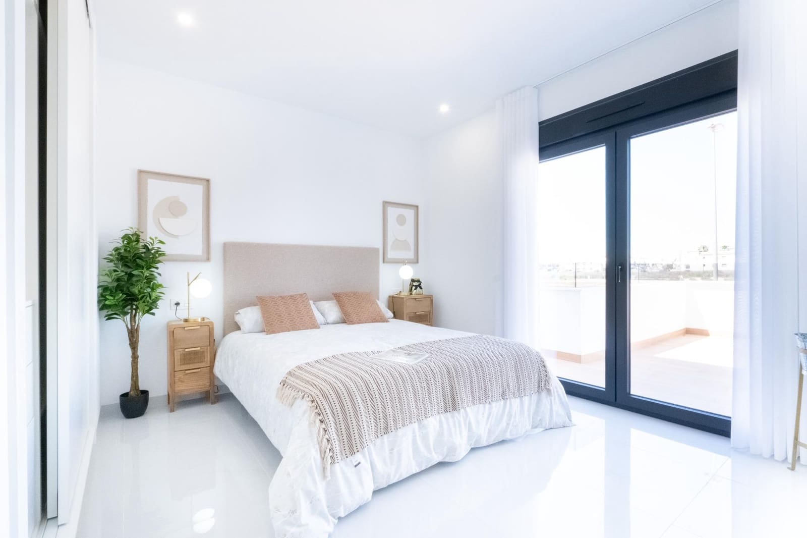 3 bedroom Villa for sale in Orihuela Costa with pool - € 395,000 (Ref: 9003519)