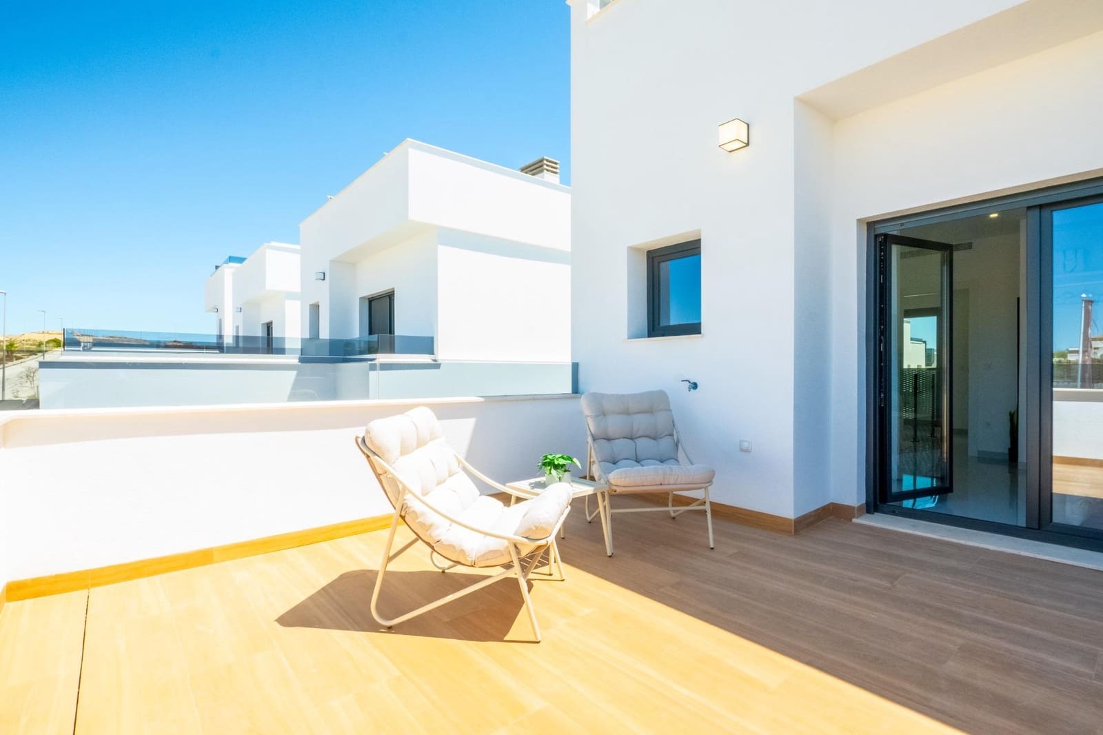 3 bedroom Villa for sale in Orihuela Costa with pool - € 395,000 (Ref: 9003519)