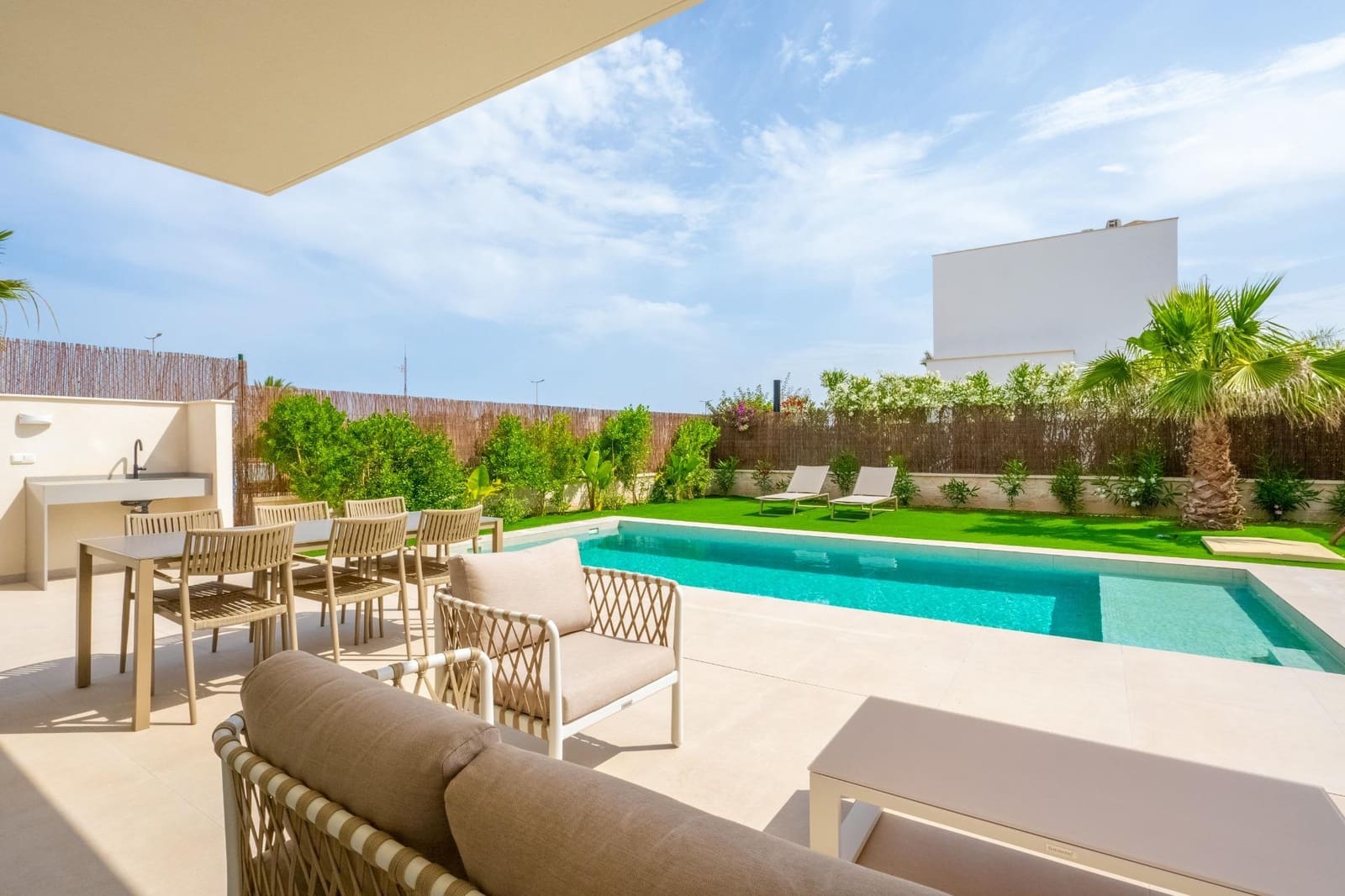 3 bedroom Villa for sale in Los Montesinos with pool - € 499,000 (Ref: 9062273)