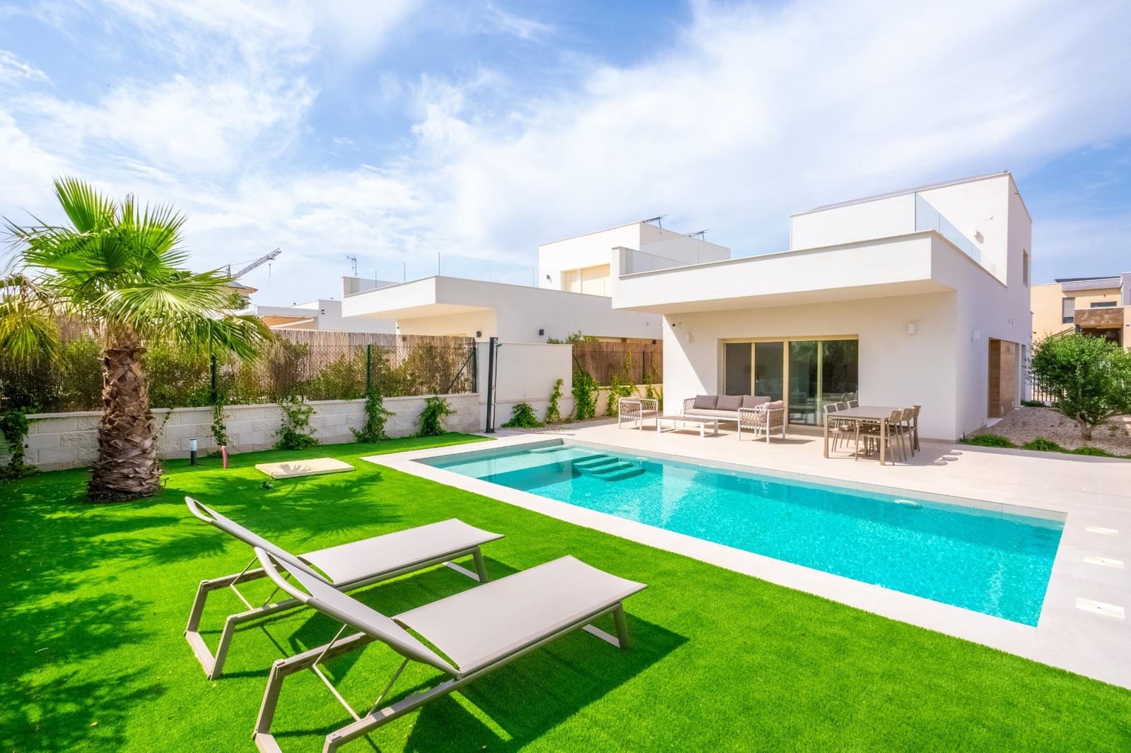 3 soveværelse Villa til salg i Los Montesinos med swimmingpool - € 499.000 (Ref: 9062273)