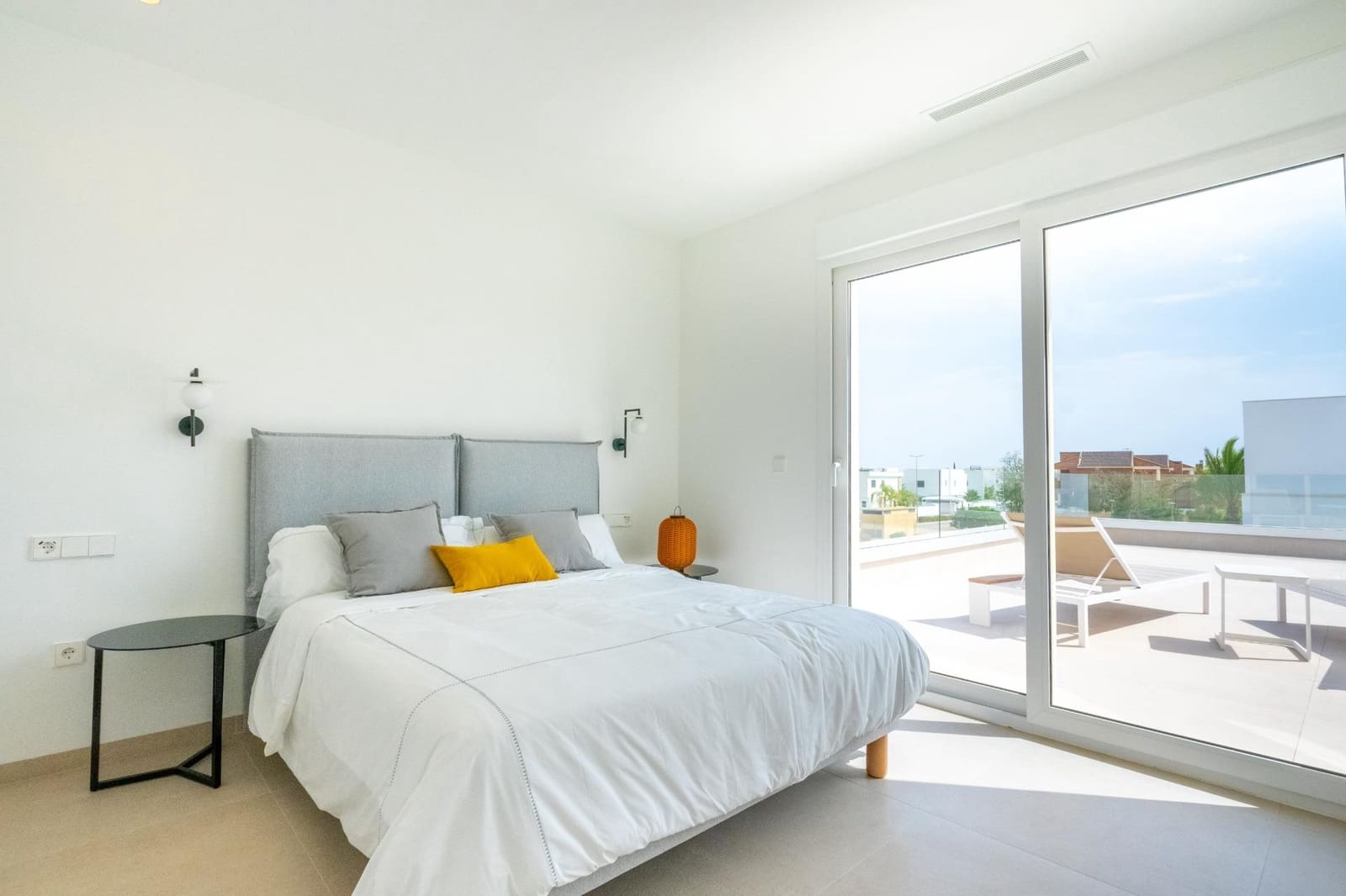 3 soveværelse Villa til salg i Los Montesinos med swimmingpool - € 499.000 (Ref: 9062273)